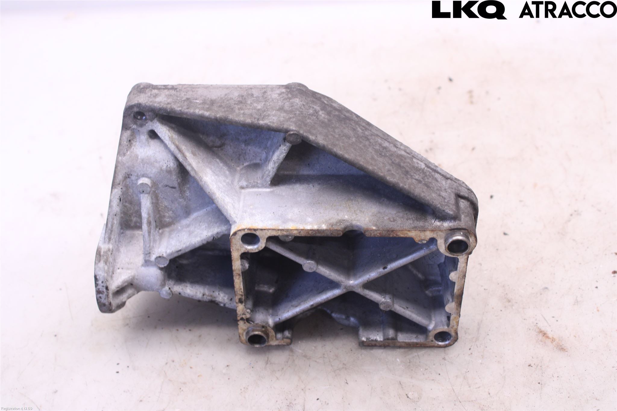 Husbil, husvagn HUSBIL BURSTNER Ac Kompressor-Fäste