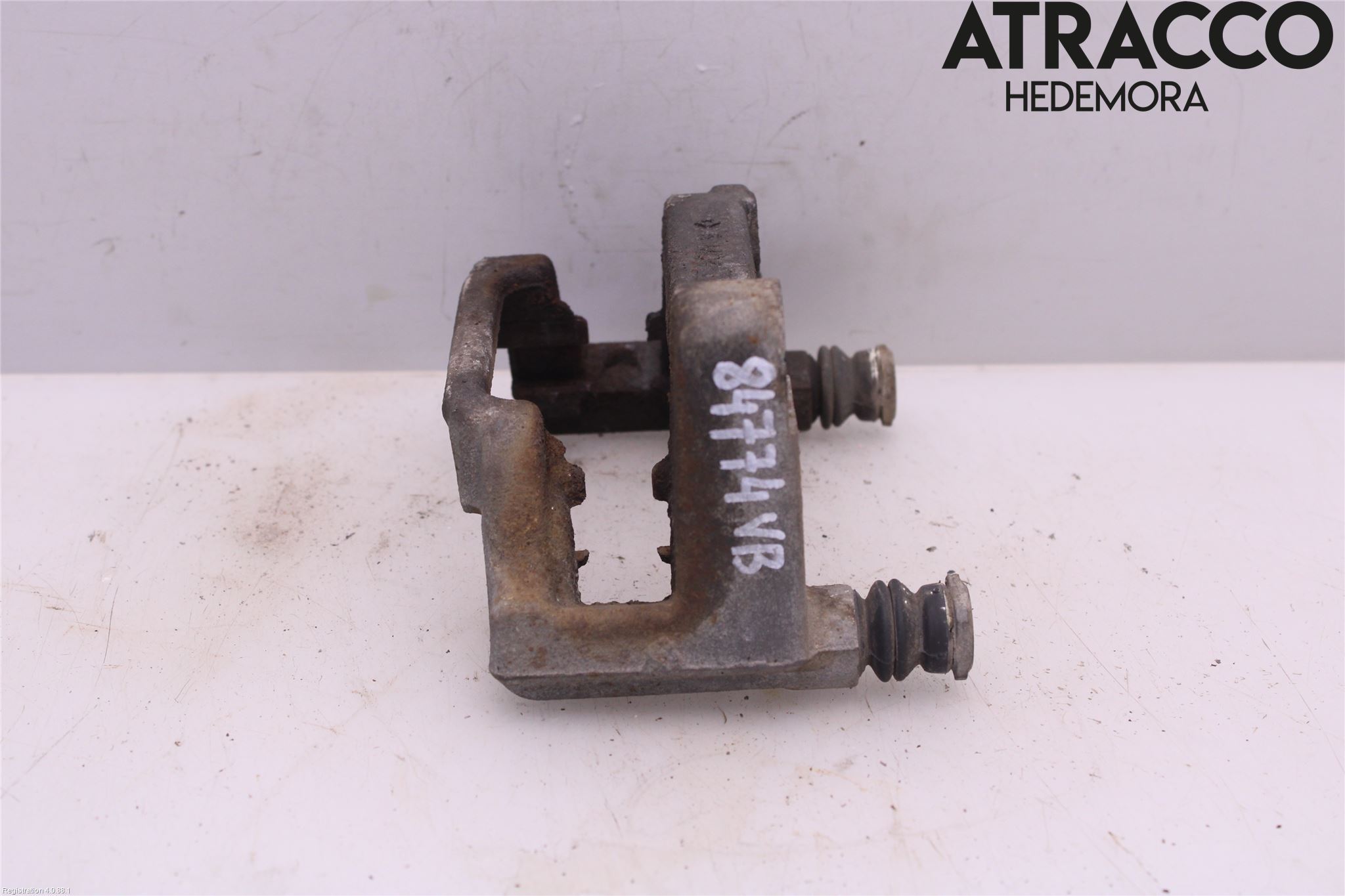 Peugeot 2008/E-2008 20- Bromsokshållare