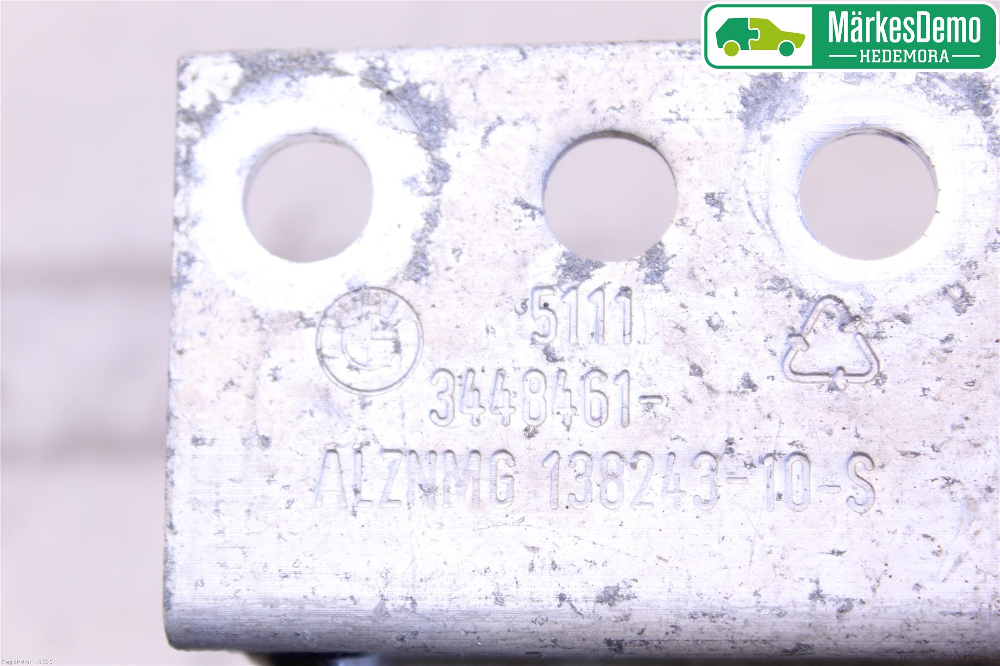 BMW X3 E83     03-10 Stötfångarbärjärn Fram