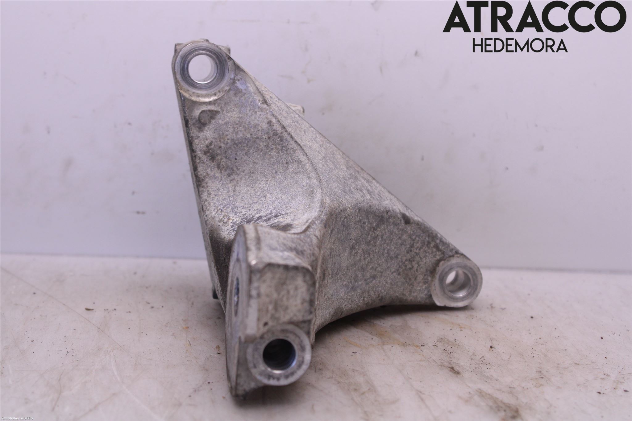 Subaru LEGACY 10-14 Motorfäste