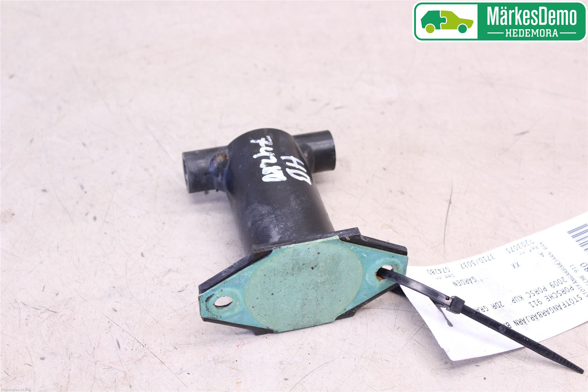 Porsche 911 64- Stötfångarbärjärn Bak