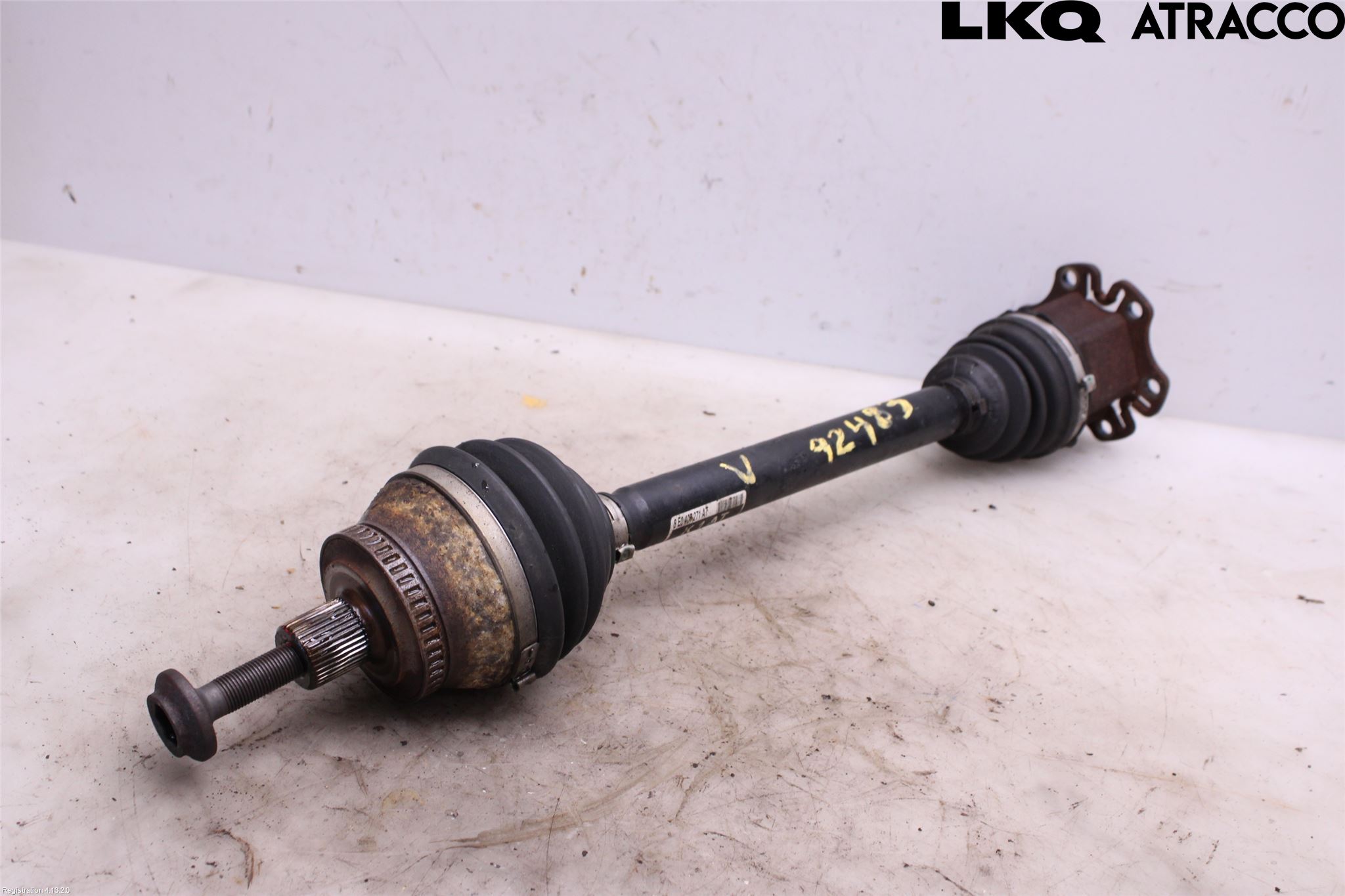 Audi A4/S4 05-07 Drivaxel Fram Vänster