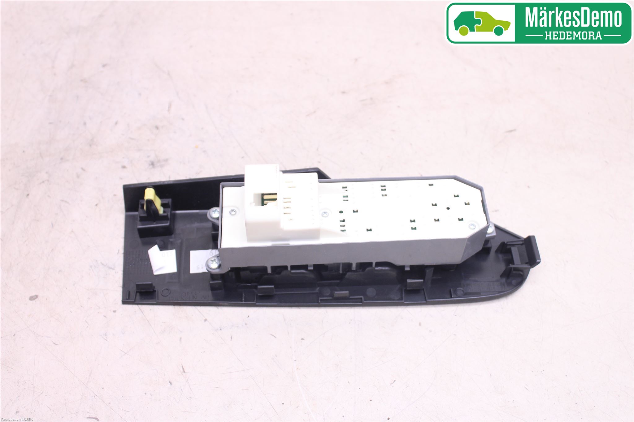 Toyota AURIS 13-19 Strömställare Elhiss