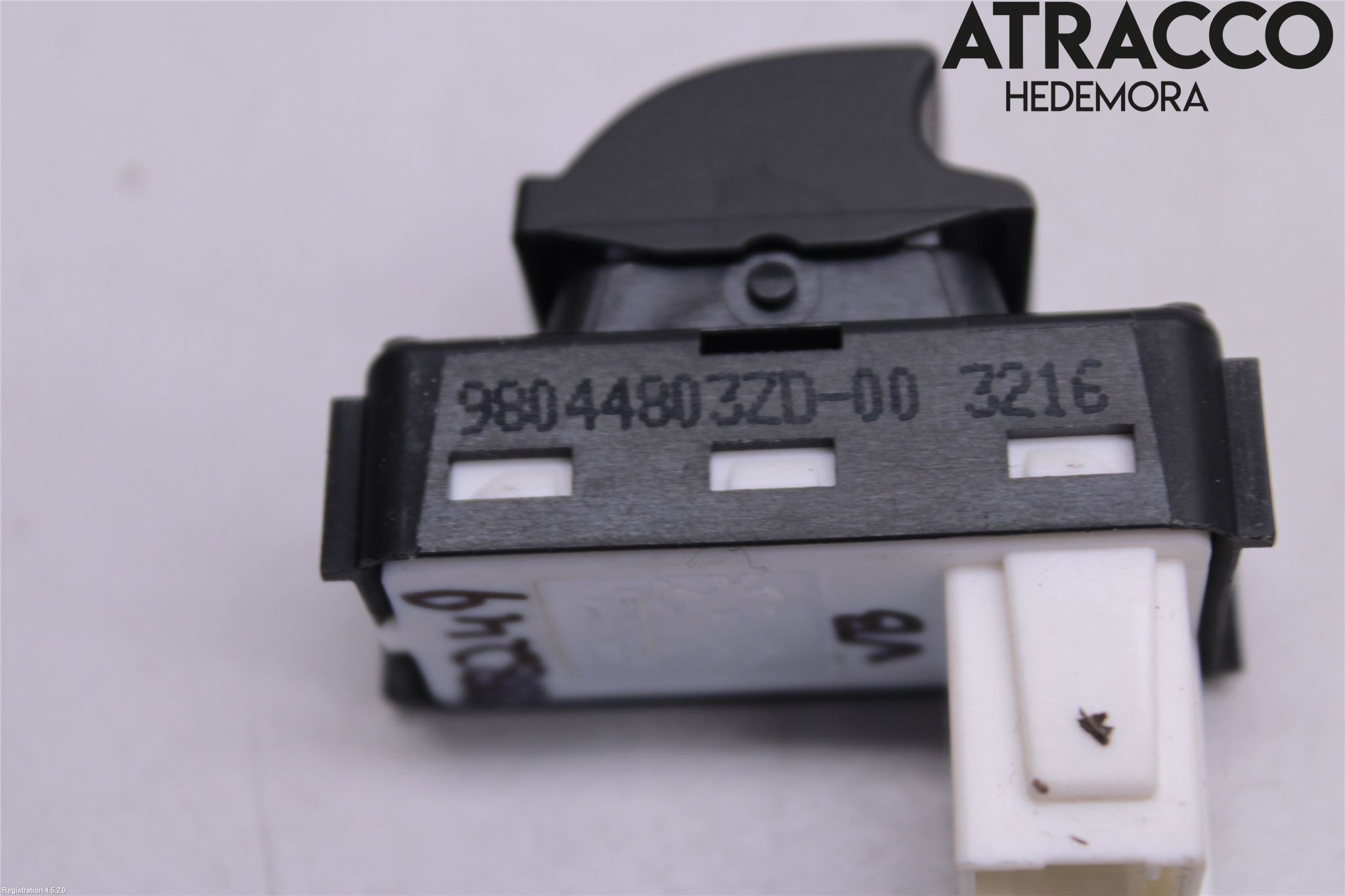 Peugeot 3008 17-24 Strömställare Elhiss