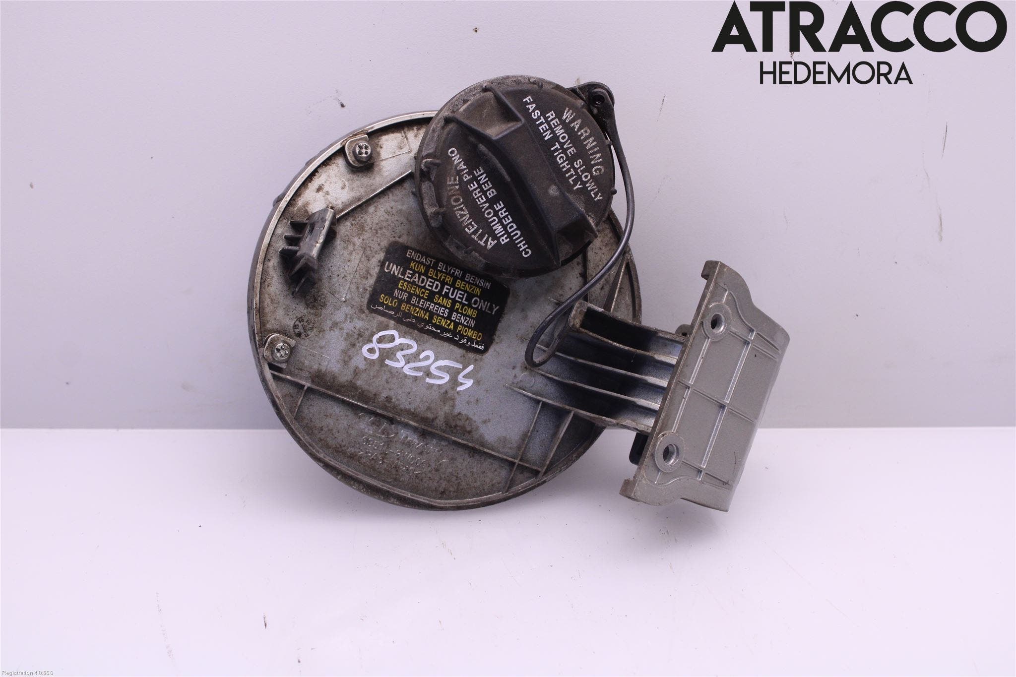 Kia SPORTAGE (SL) 11-15 Tanklucka