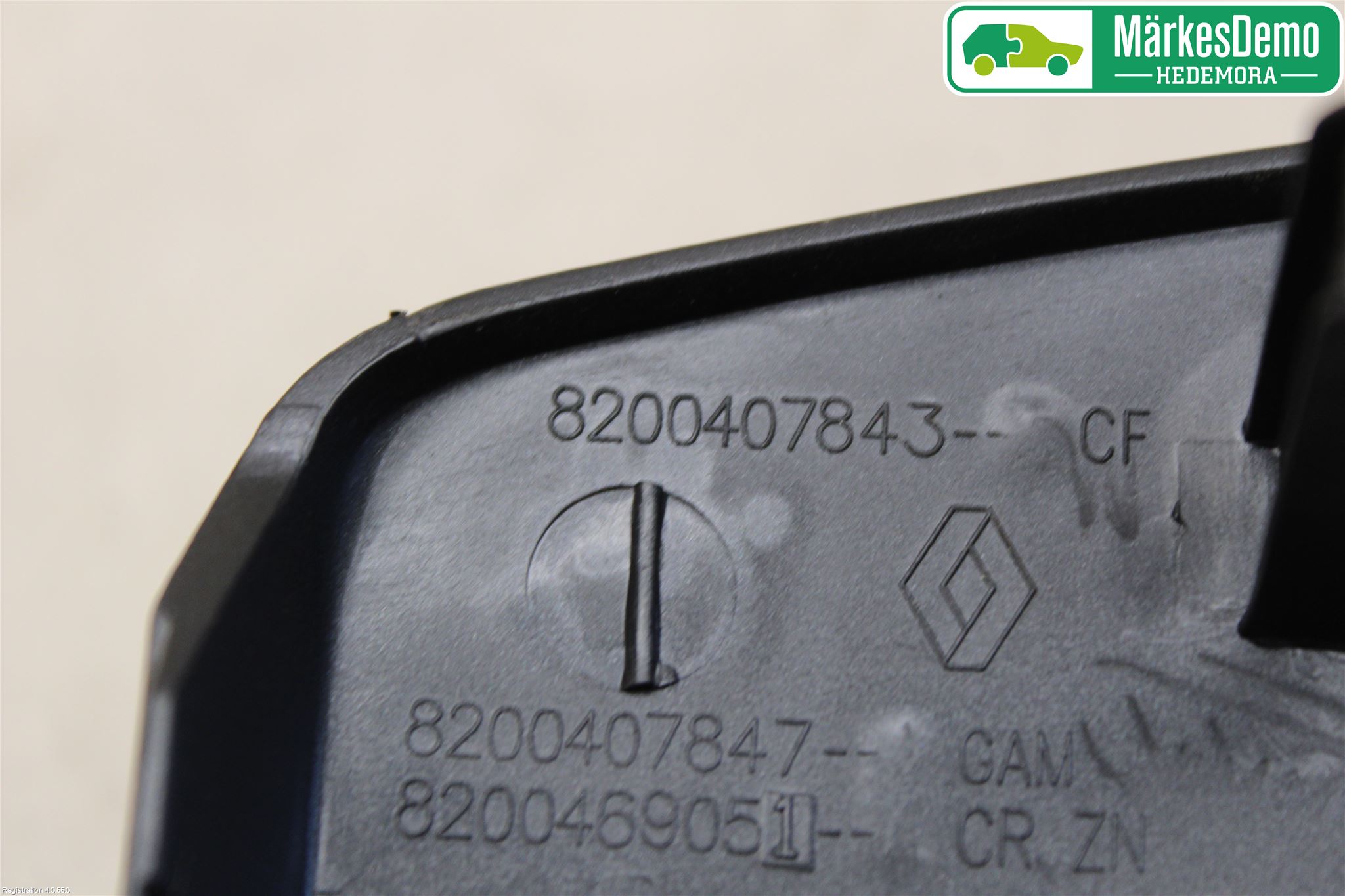 Renault CLIO III  09-12 Instrument-Radio Sarg