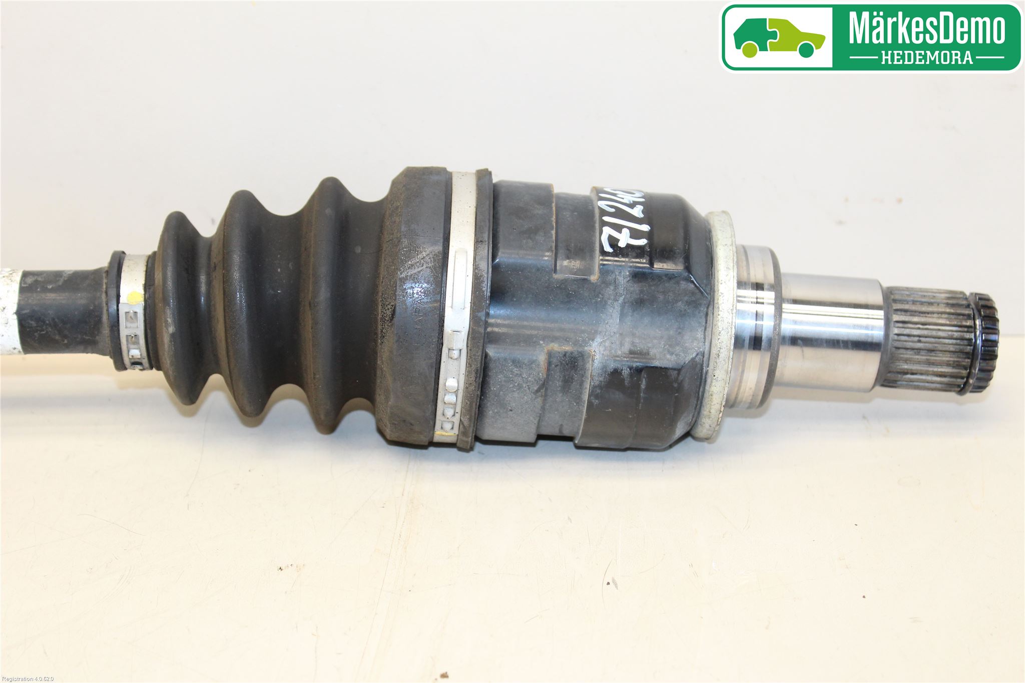 Toyota AURIS 13-19 Drivaxel Fram Vänster
