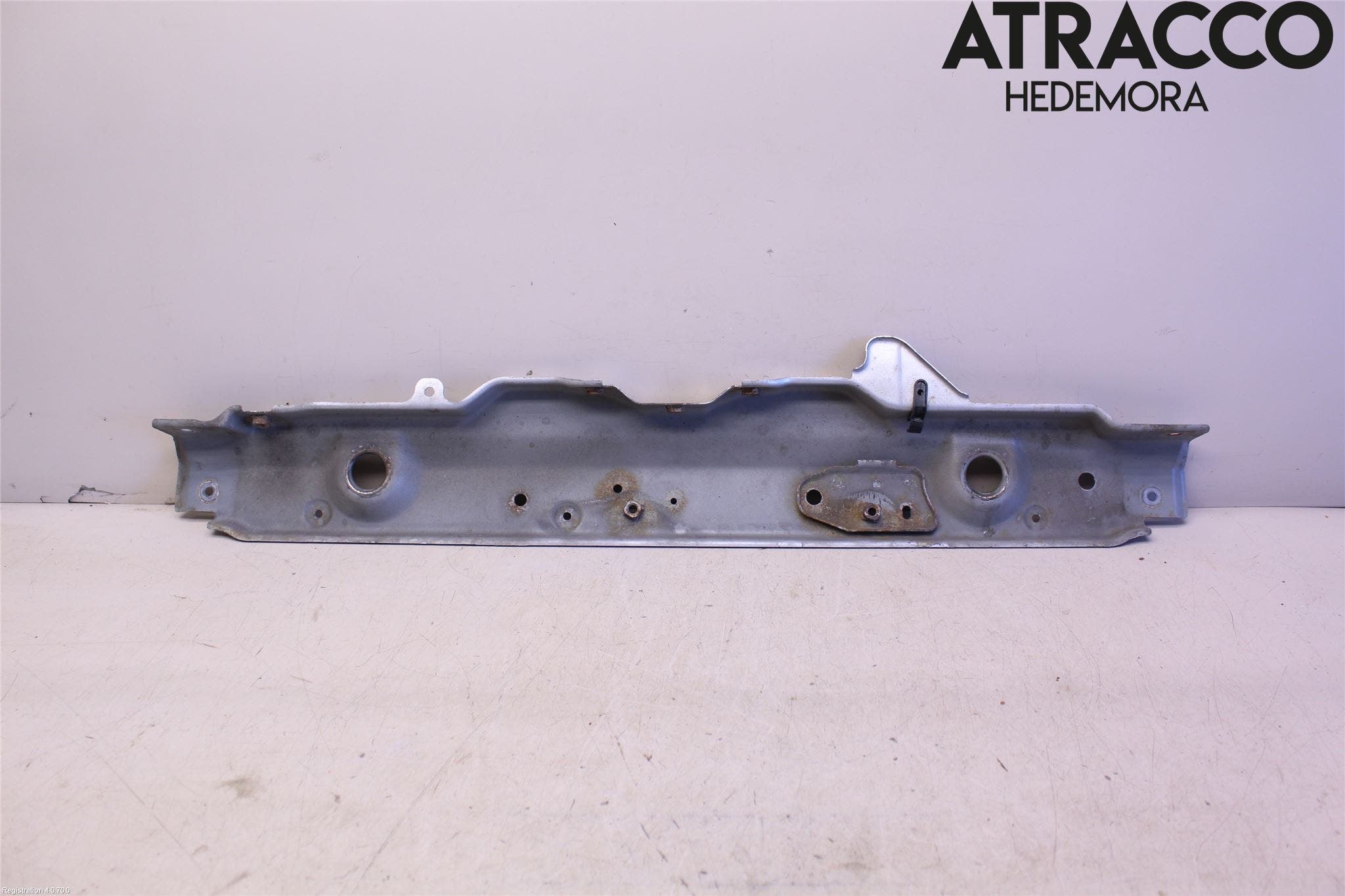 Toyota PRIUS NWH20 04-08 Frontplåt Övre