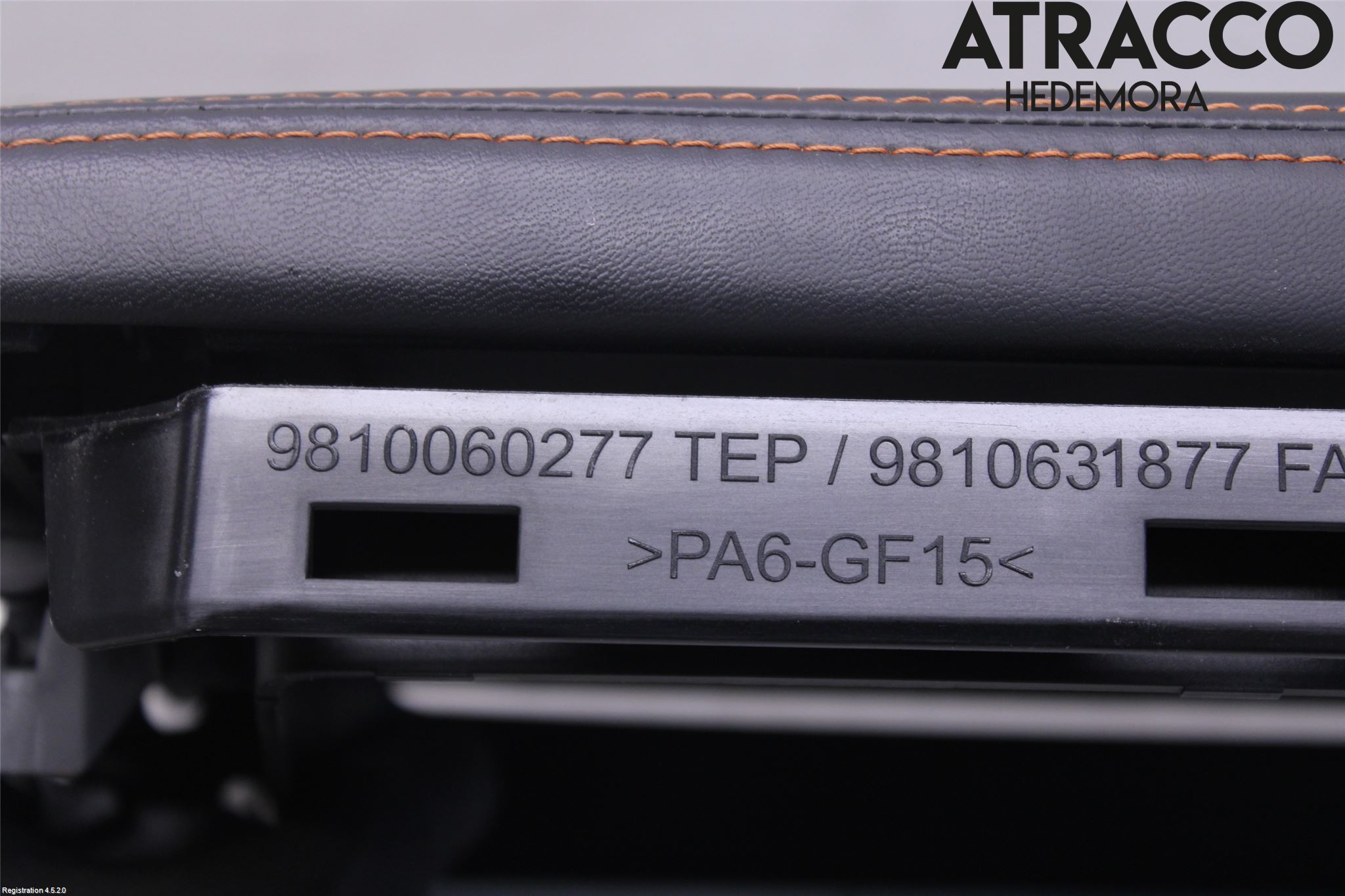 Peugeot 3008 17-24 Inredning Armstöd