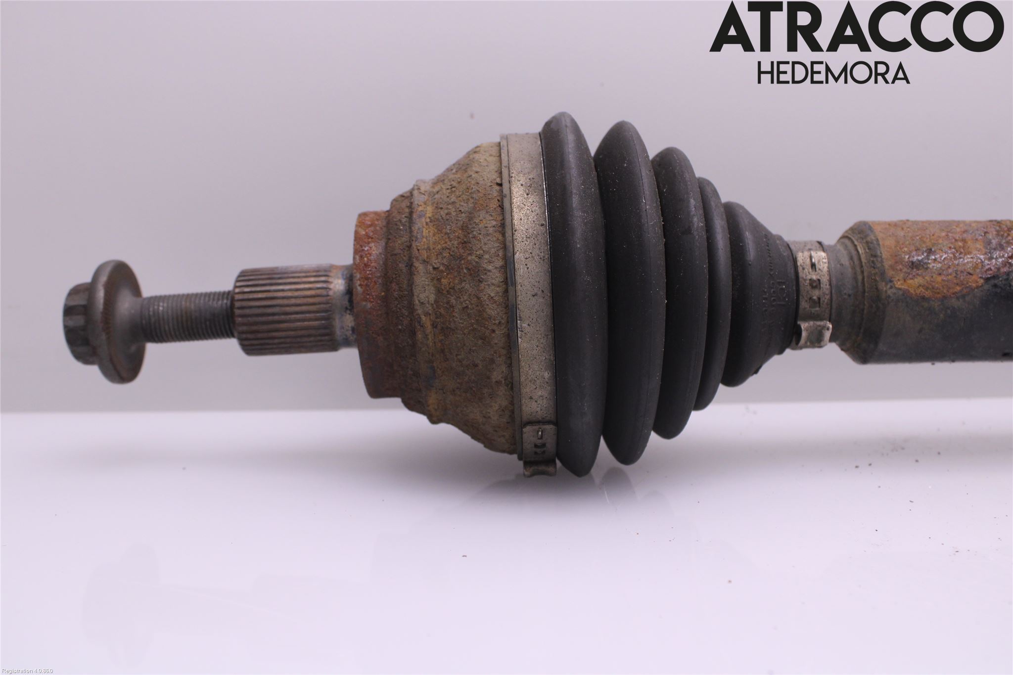 Volkswagen VW PASSAT 05-11 Drivaxel Fram Höger