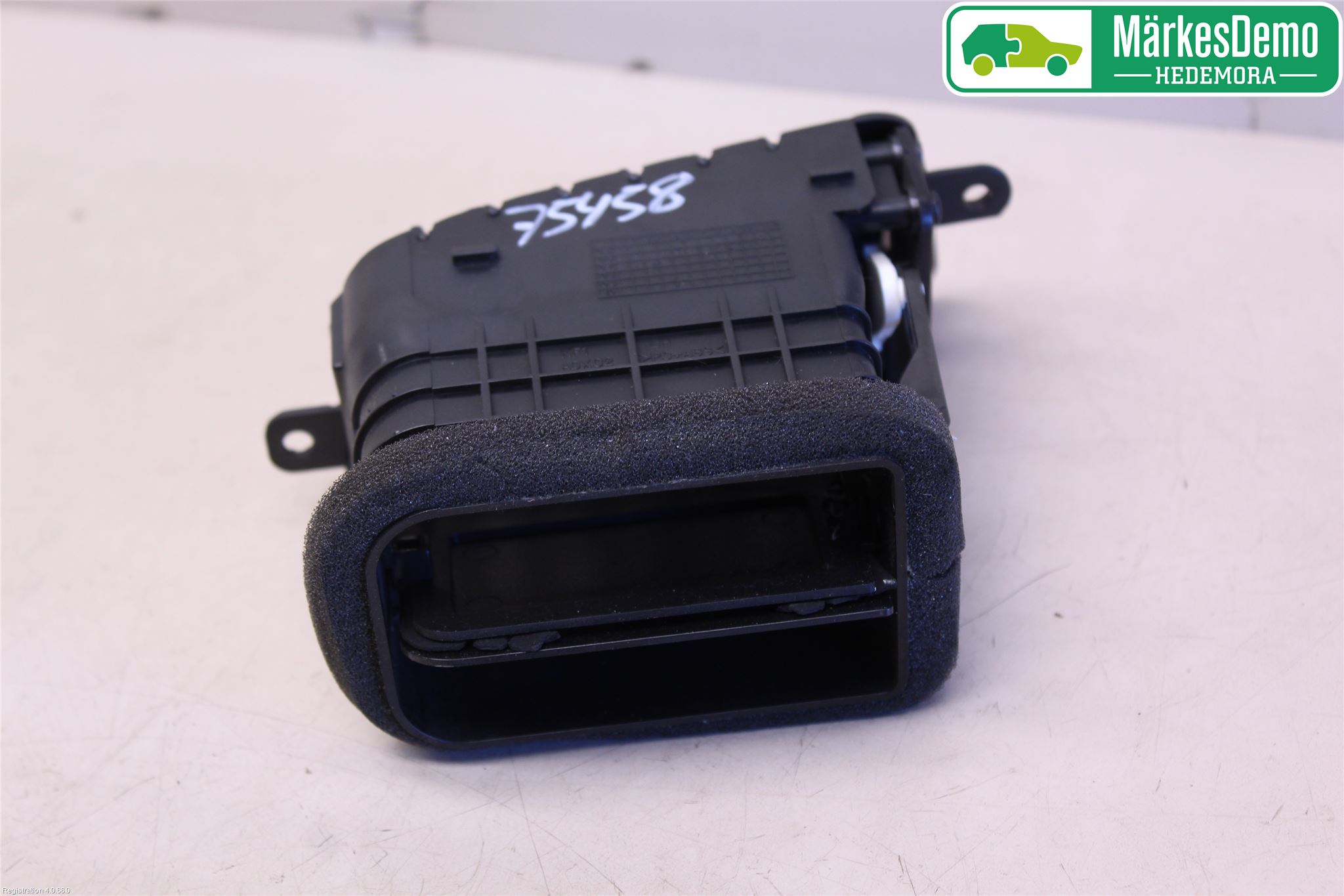 Chevrolet CAPTIVA Defrosterkanal-Munstycke