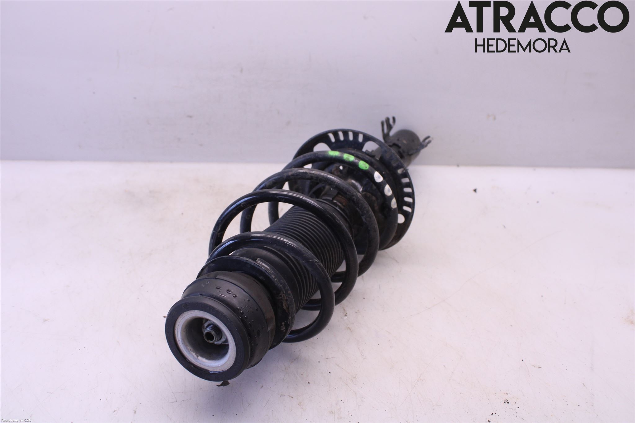 Volkswagen VW POLO 10-17 Fjäderben Fram Höger