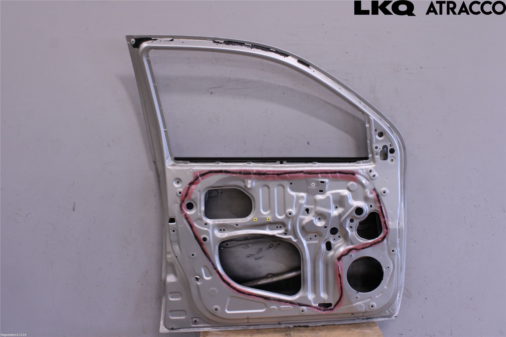 Toyota HILUX 05-16 Dörr Fram Vänster