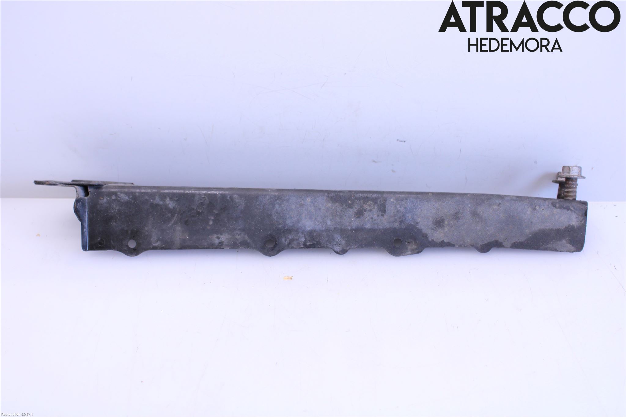Toyota AURIS 13-19 Kylarfäste-Ram-Balk