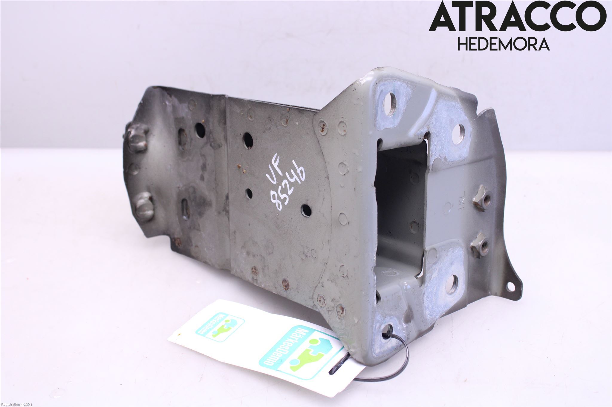 Nissan PULSAR Stötfångarbärjärn Fram