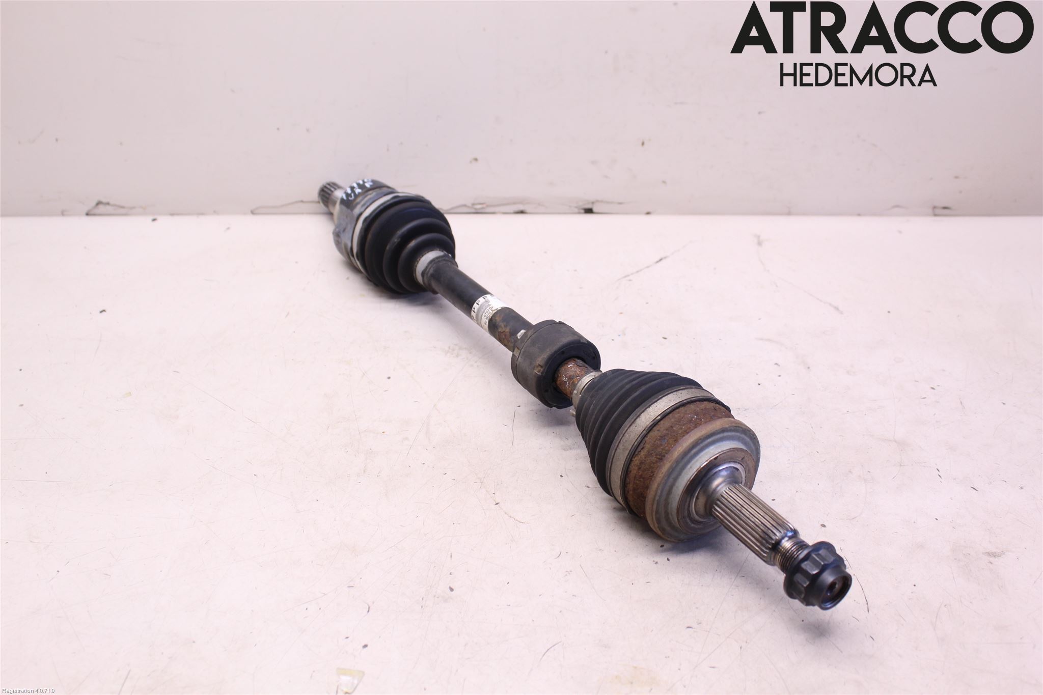 Toyota AVENSIS 16-18 Drivaxel Fram Vänster