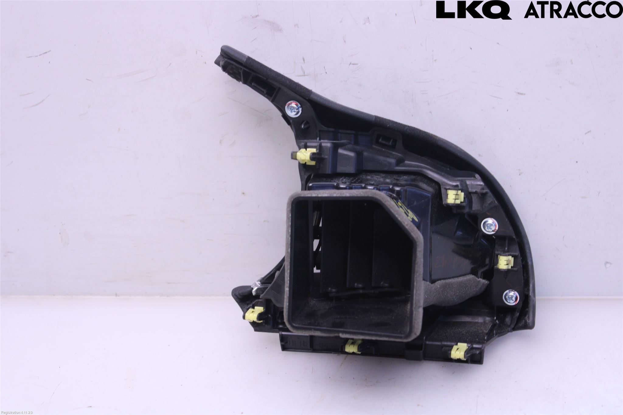 Mazda CX-30 20- Defrosterkanal-Munstycke