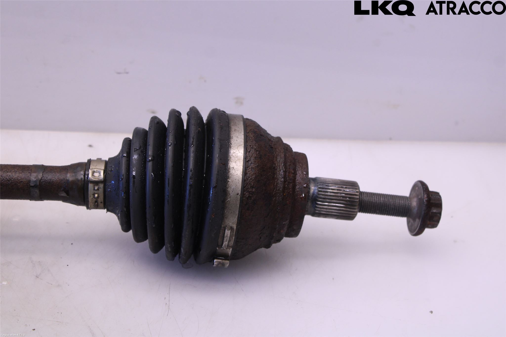 Volkswagen VW TOURAN 16- Drivaxel Fram Höger