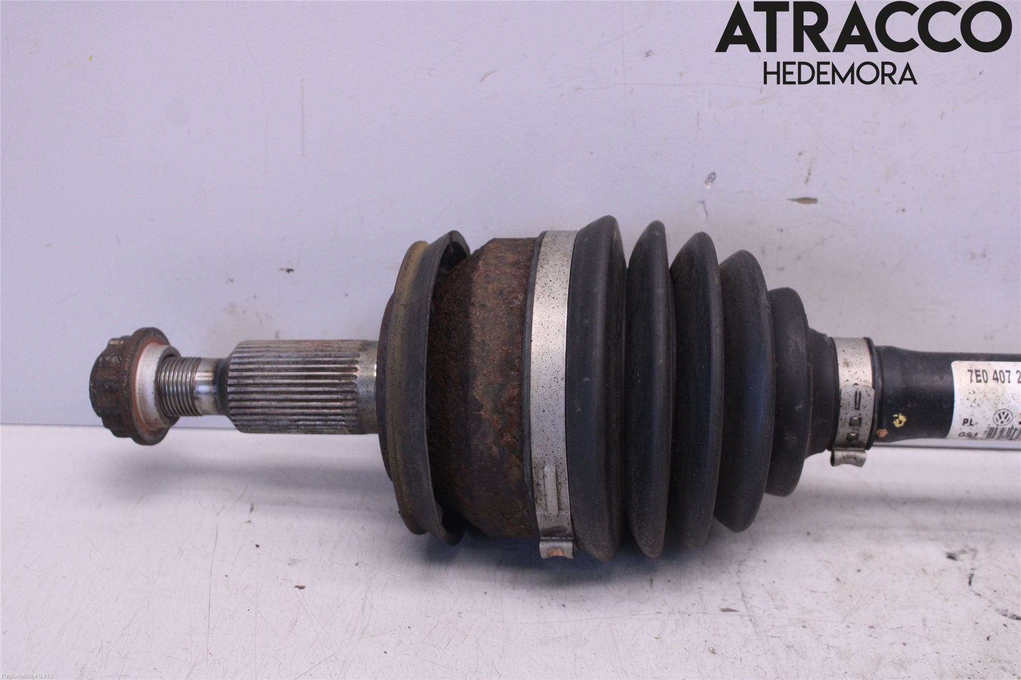 Volkswagen VW TRANSP/CARAVELLE (T5) 04-15 Drivaxel Fram Vänster