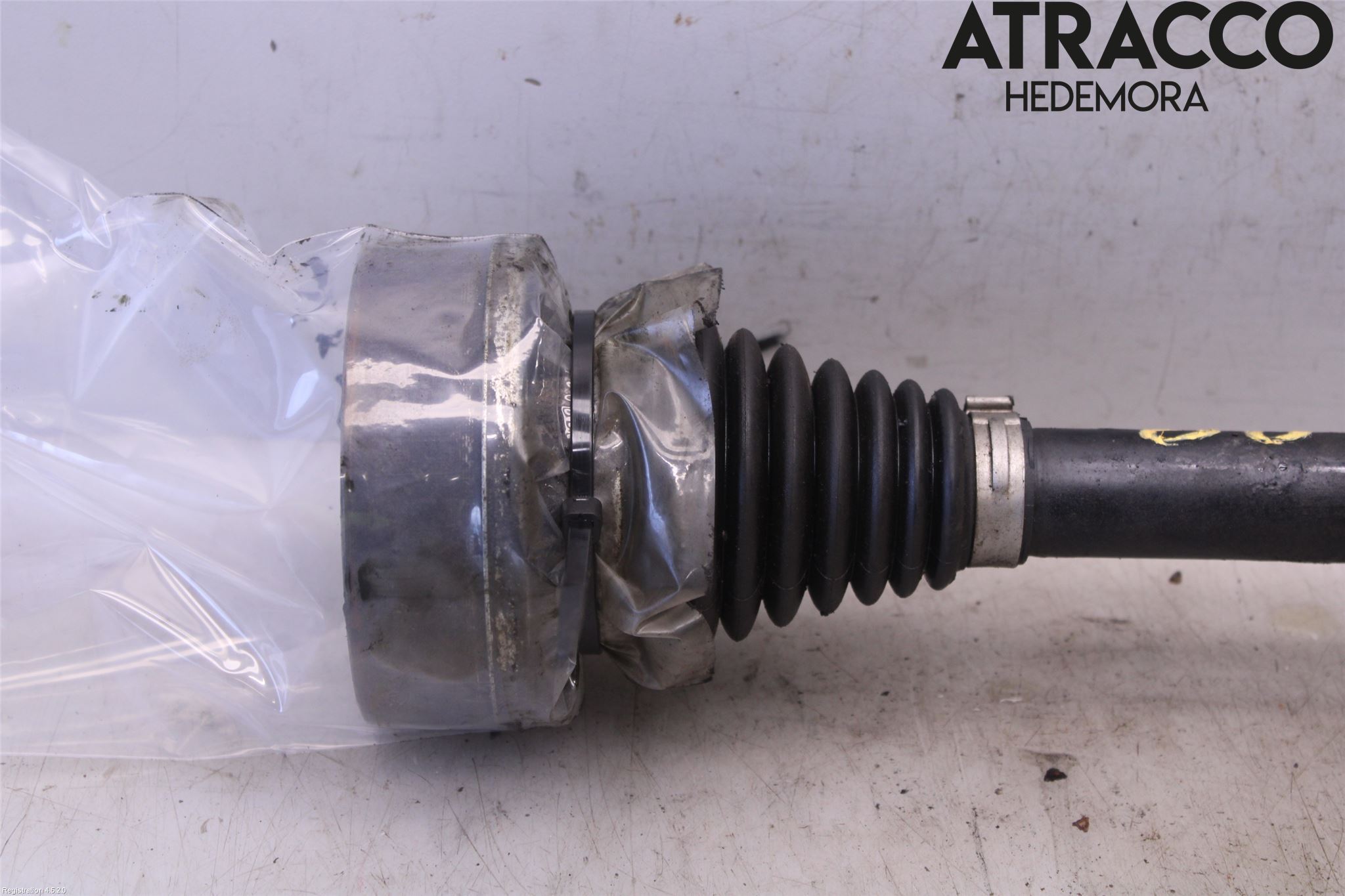 Volkswagen VW CADDY 16-20 Drivaxel Fram Vänster