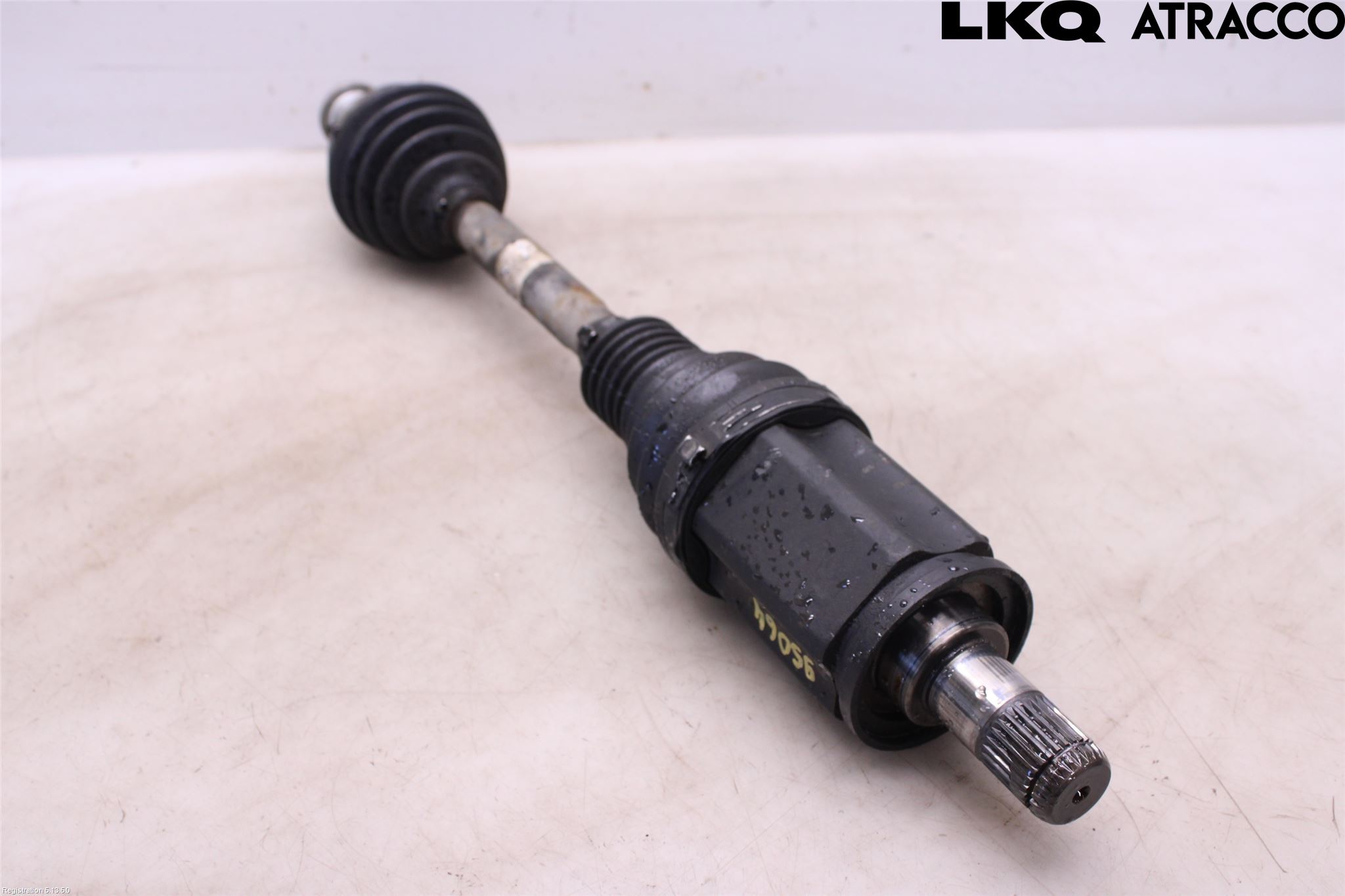 BMW 7 F01/02/03/04 09-15 Drivaxel Fram Vänster