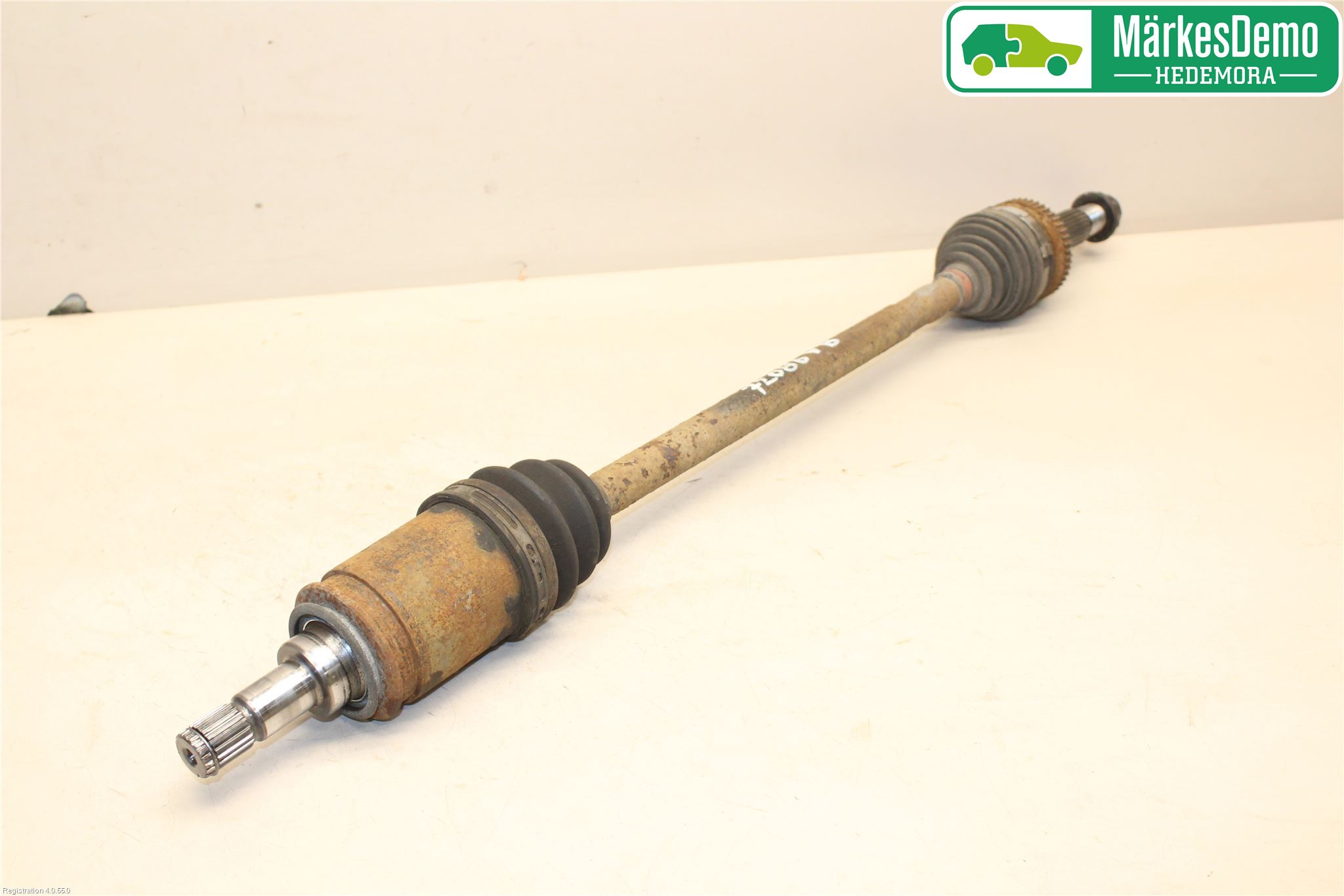 Toyota URBAN CRUISER Drivaxel Bak Vänster