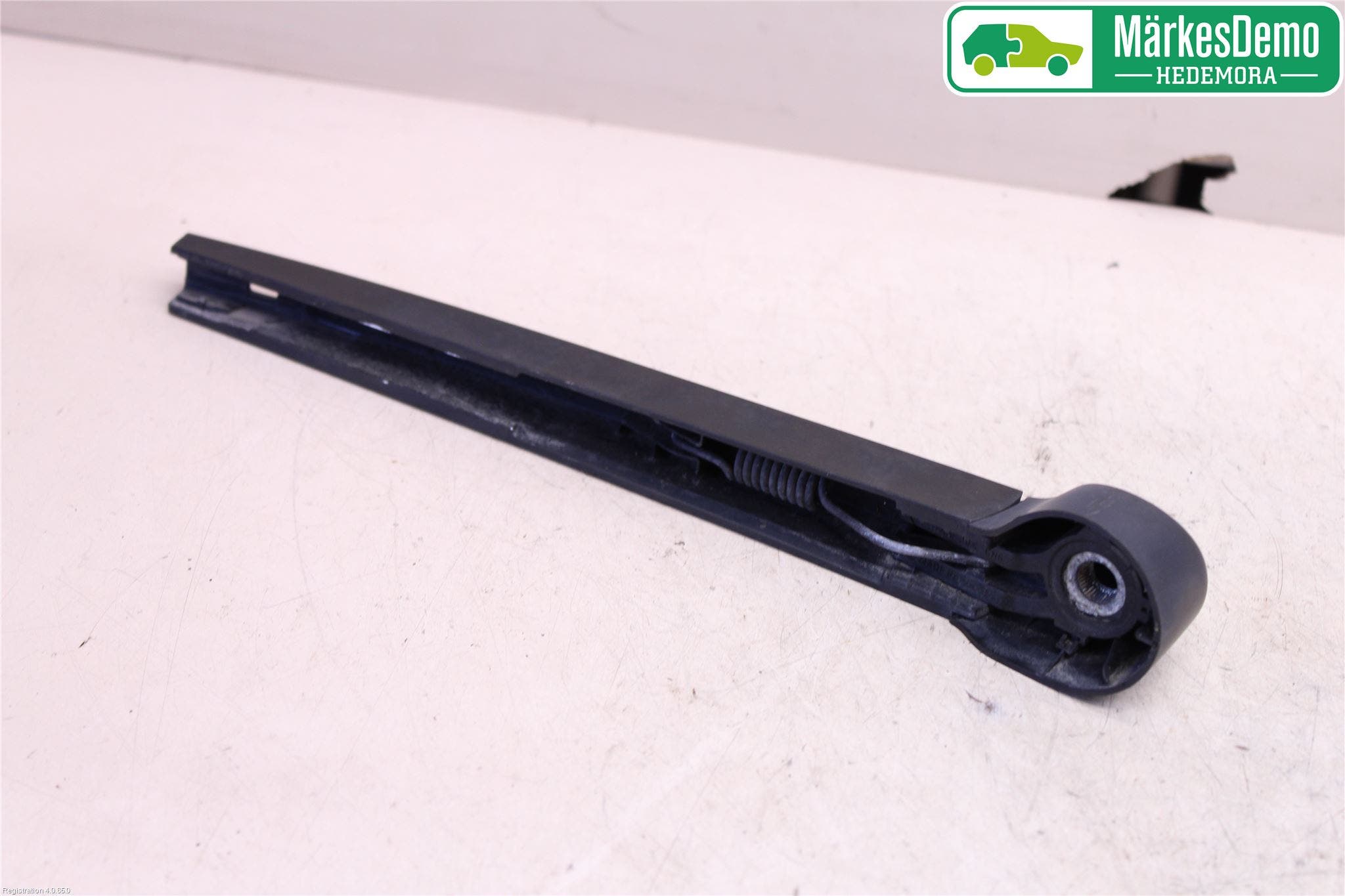 Volkswagen VW GOLF VI 09-13 Torkararm-Bakruta