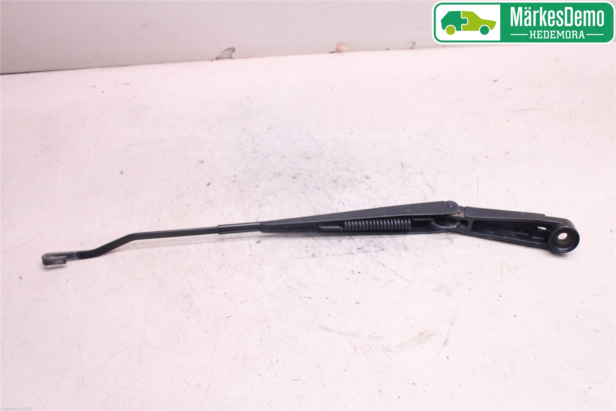 Nissan NAVARA 05-16 Torkararm Armar Vindruta