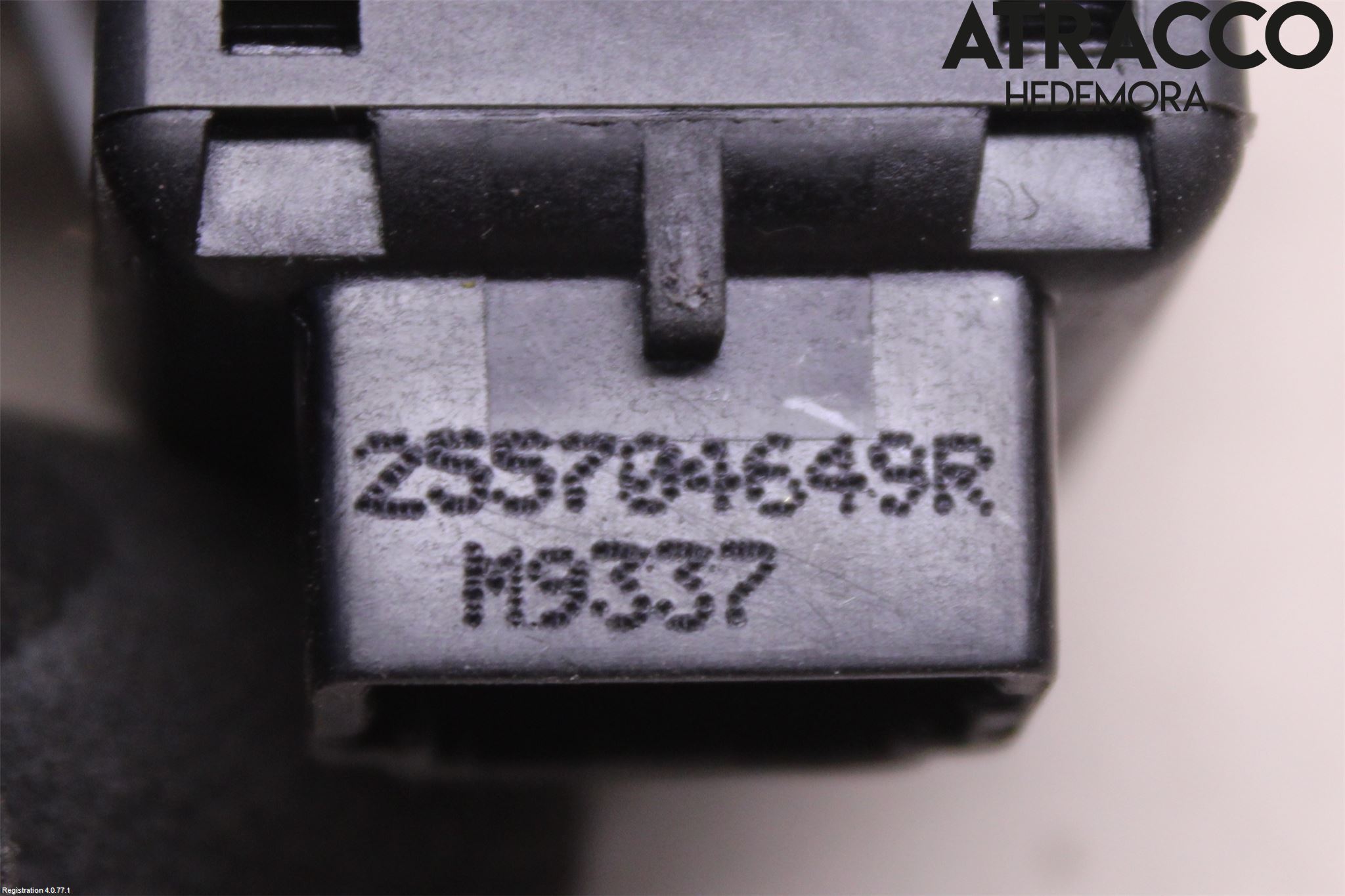 Renault KANGOO II 15-21 Strömställare Spegel