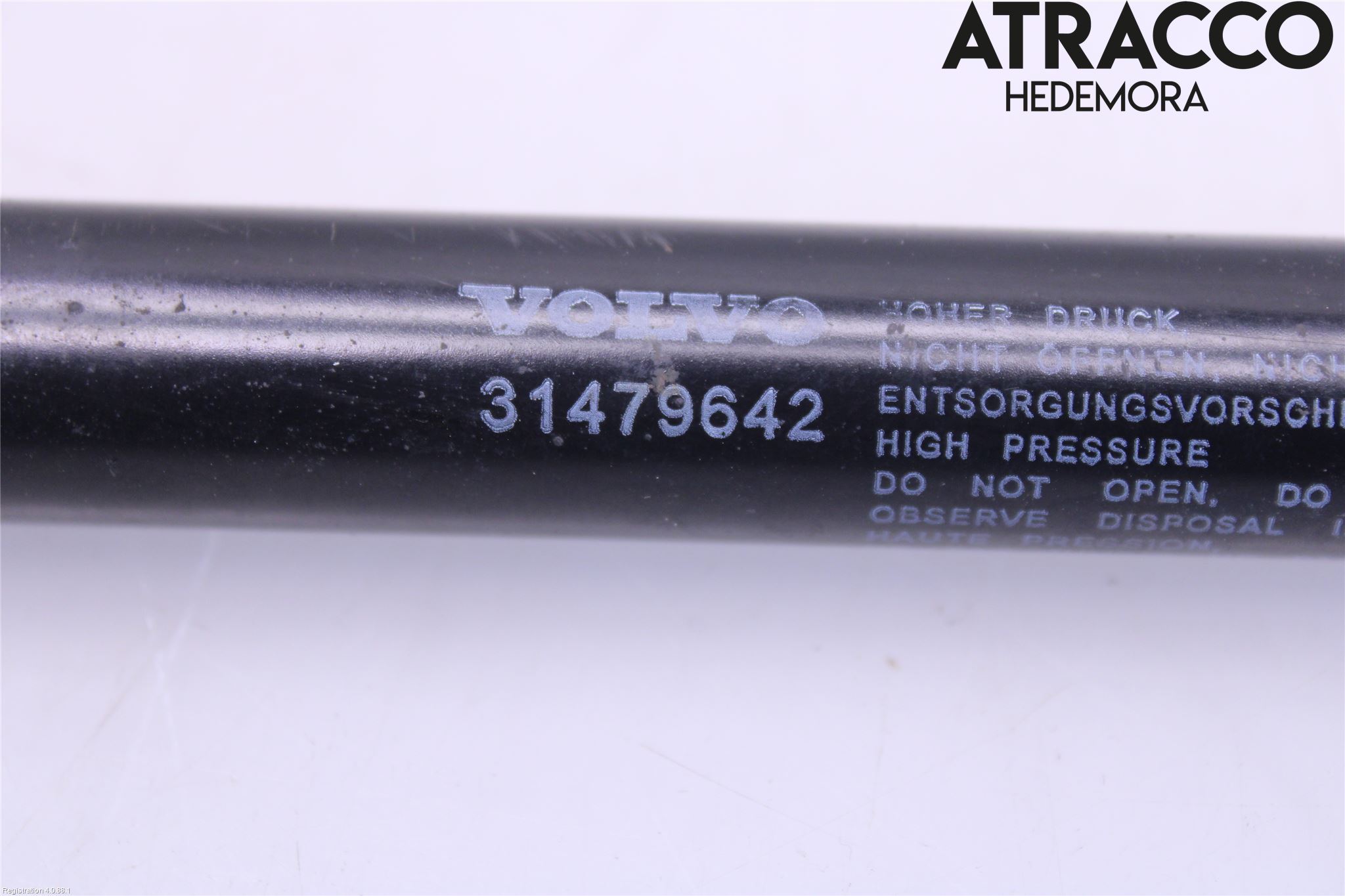 Volvo V90 17->> Gasfjäder Motorhuv