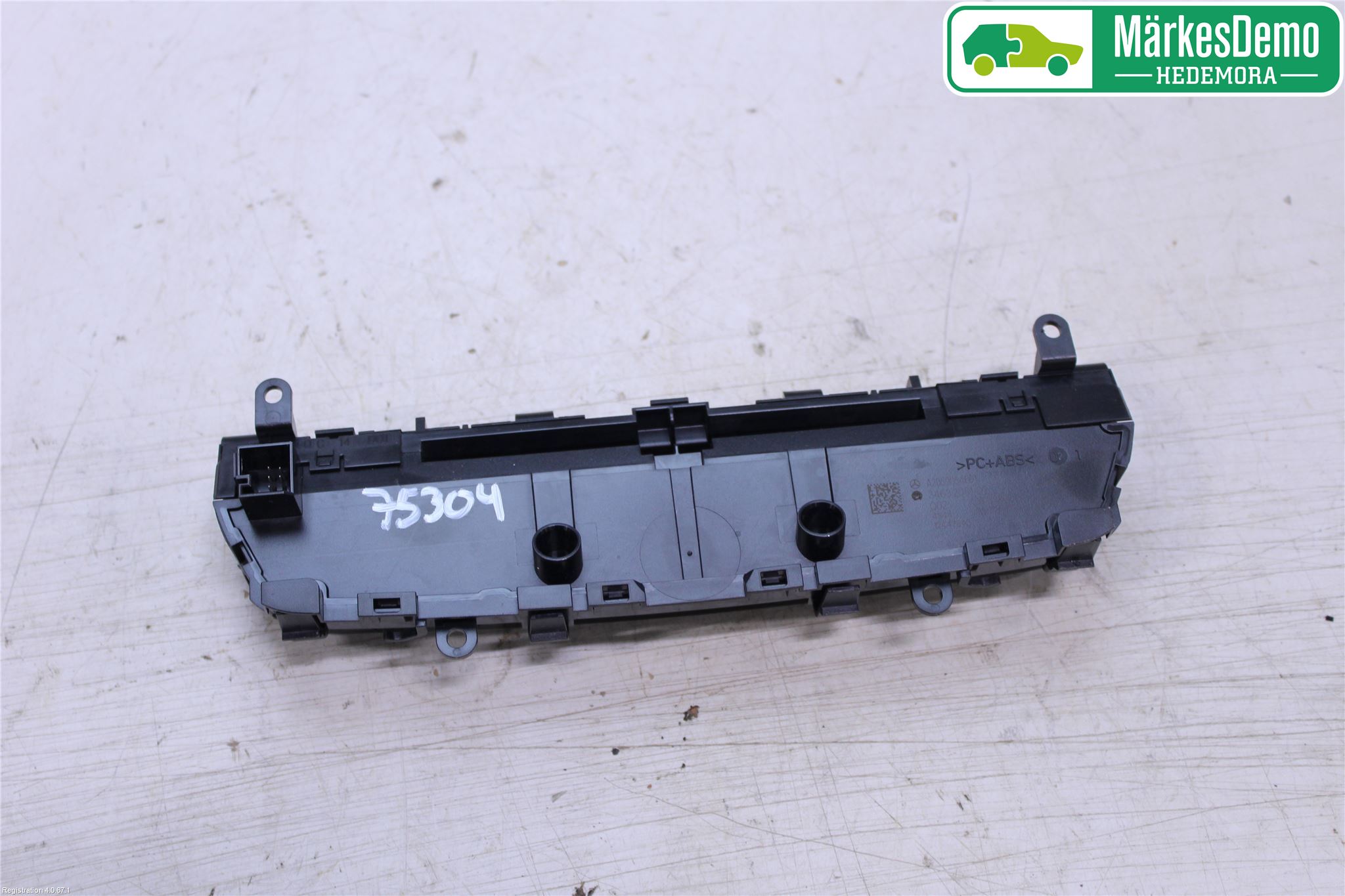 Mercedes-Benz MB C-KLASS (W205) 14-21 Cd Radio - Multimediapanel