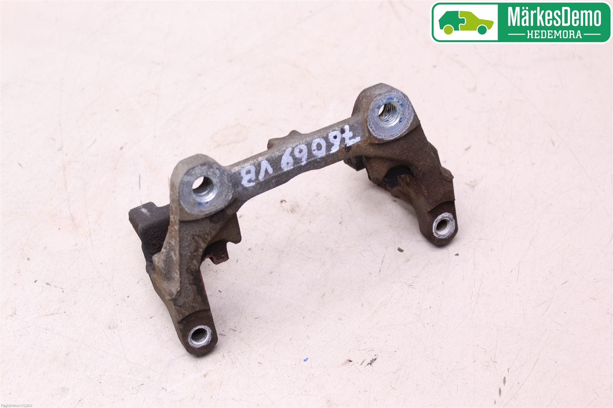 Ford MONDEO 15-22 Bromsokshållare