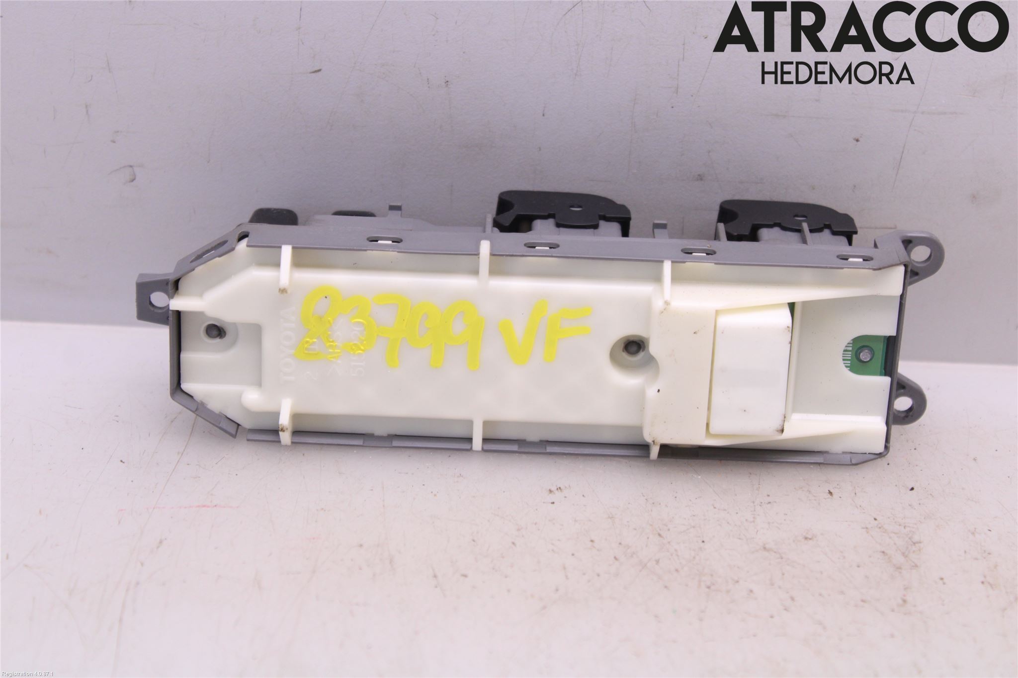 Toyota AURIS 13-19 Strömställare Elhiss