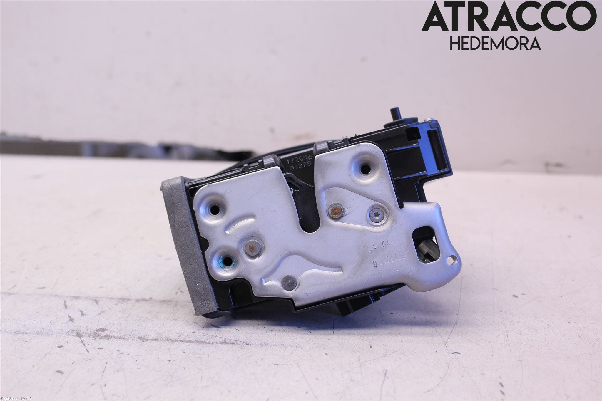 Opel INSIGNIA 17- Låskista-Dörrlås