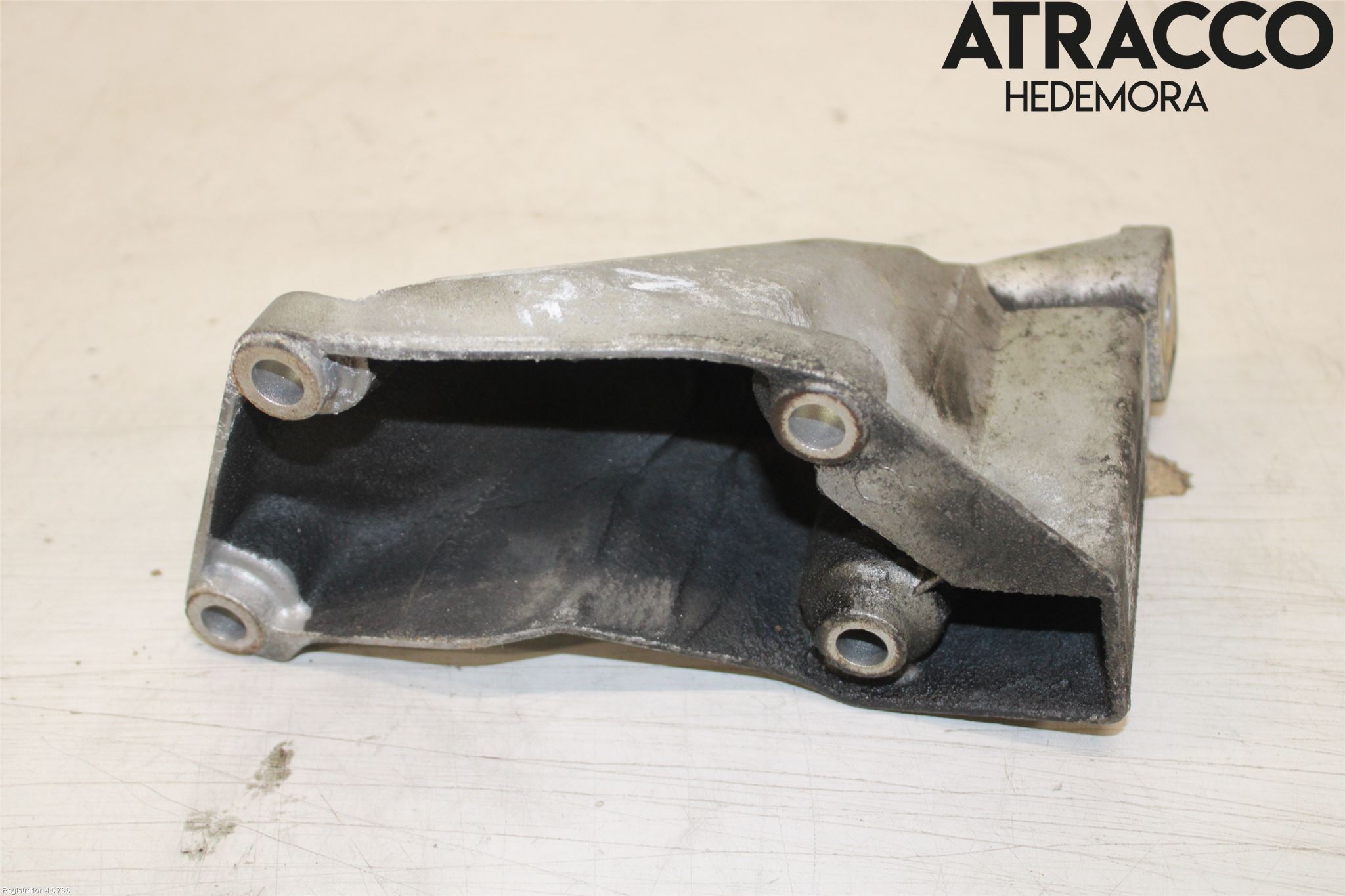 Volkswagen VW PASSAT 01-05 Motorfäste