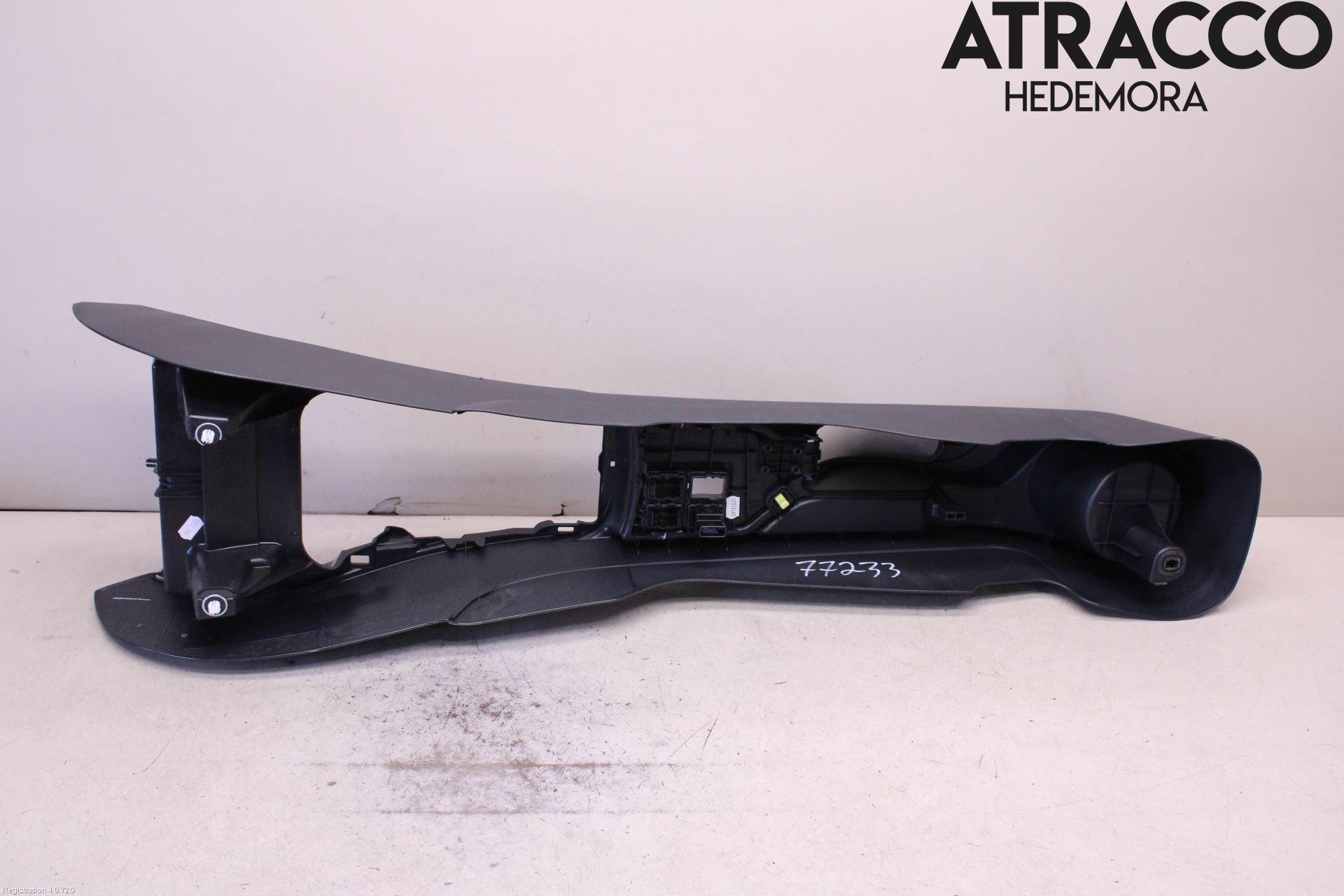 Toyota YARIS XP130 15-20 Inr Tunnelfack