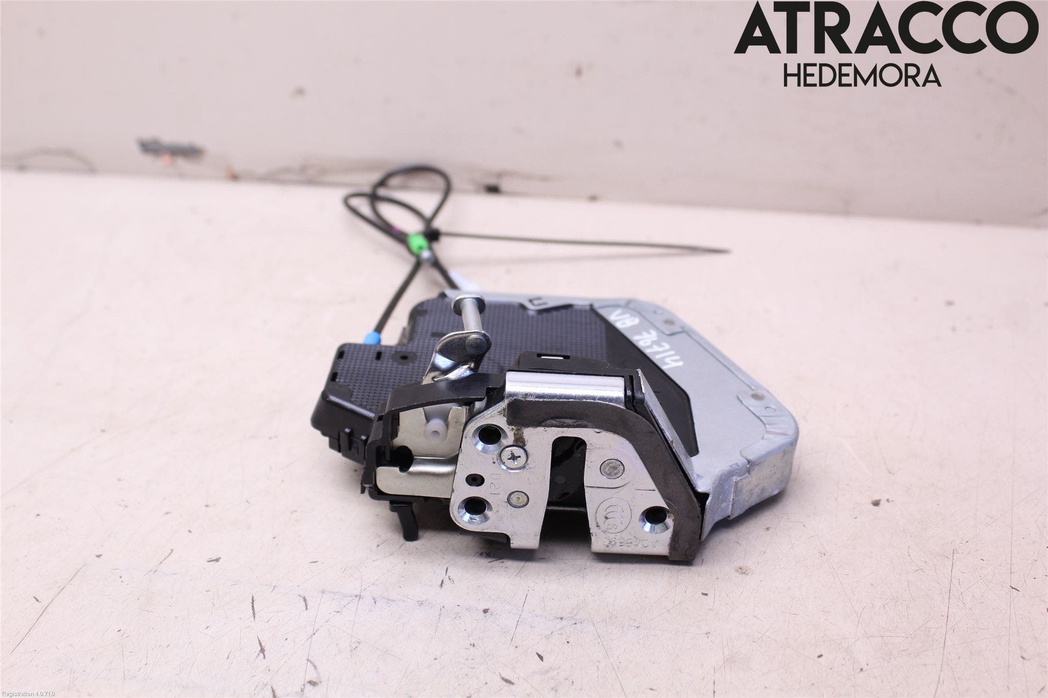 Lexus NX 300h 15-21 Låskista-Dörrlås