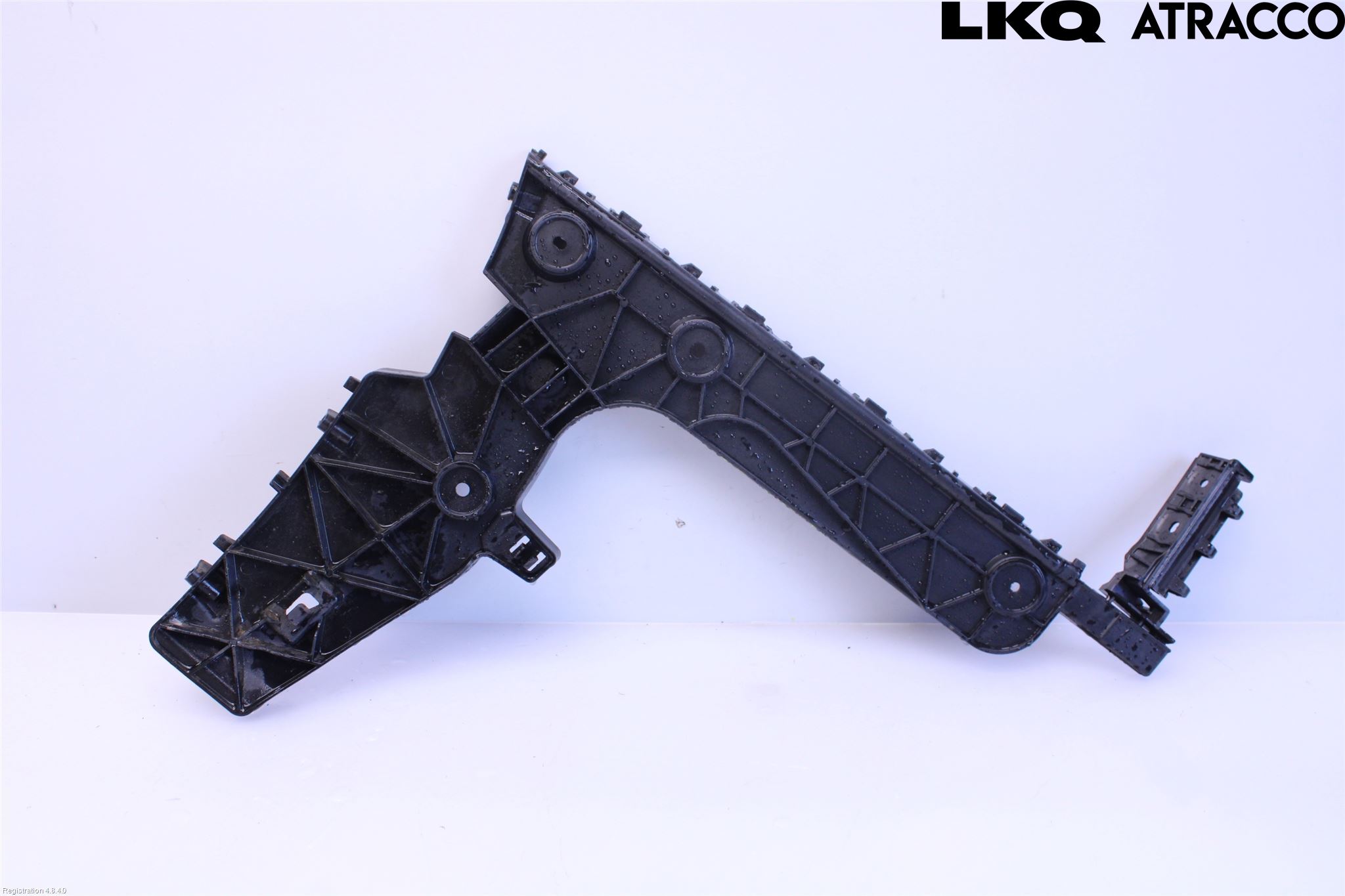 Audi A6 F2/C8 19- Stötfångarfäste Bak Hö