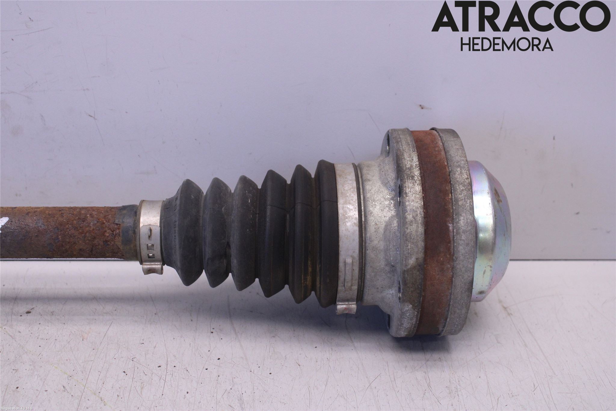 Volkswagen VW PASSAT 11-14 Drivaxel Fram Vänster