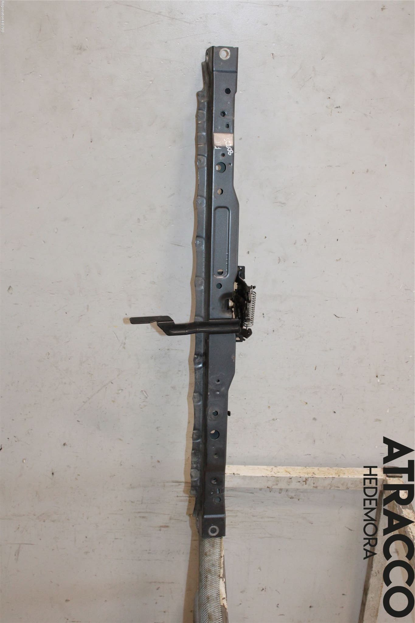 Toyota RAV4 13-18 Frontplåt Övre