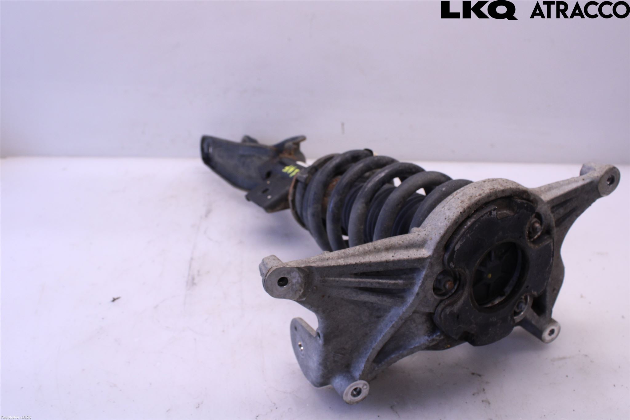 Tesla MODEL 3 17- Fjäderben Fram Höger