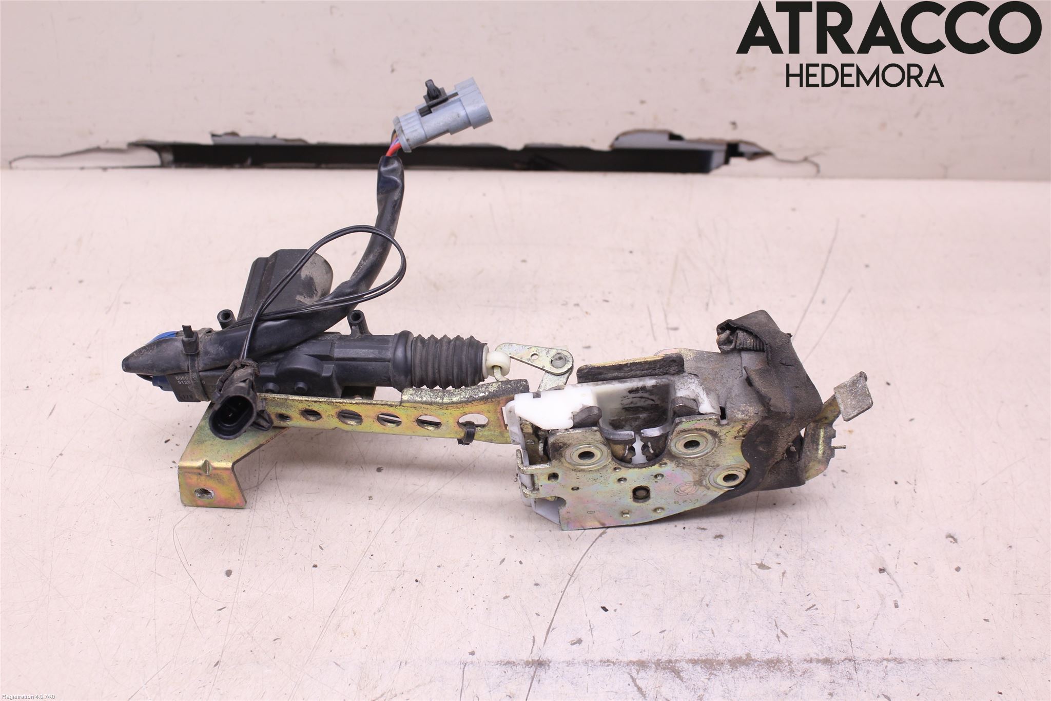 Alfa SPIDER Låskista-Dörrlås