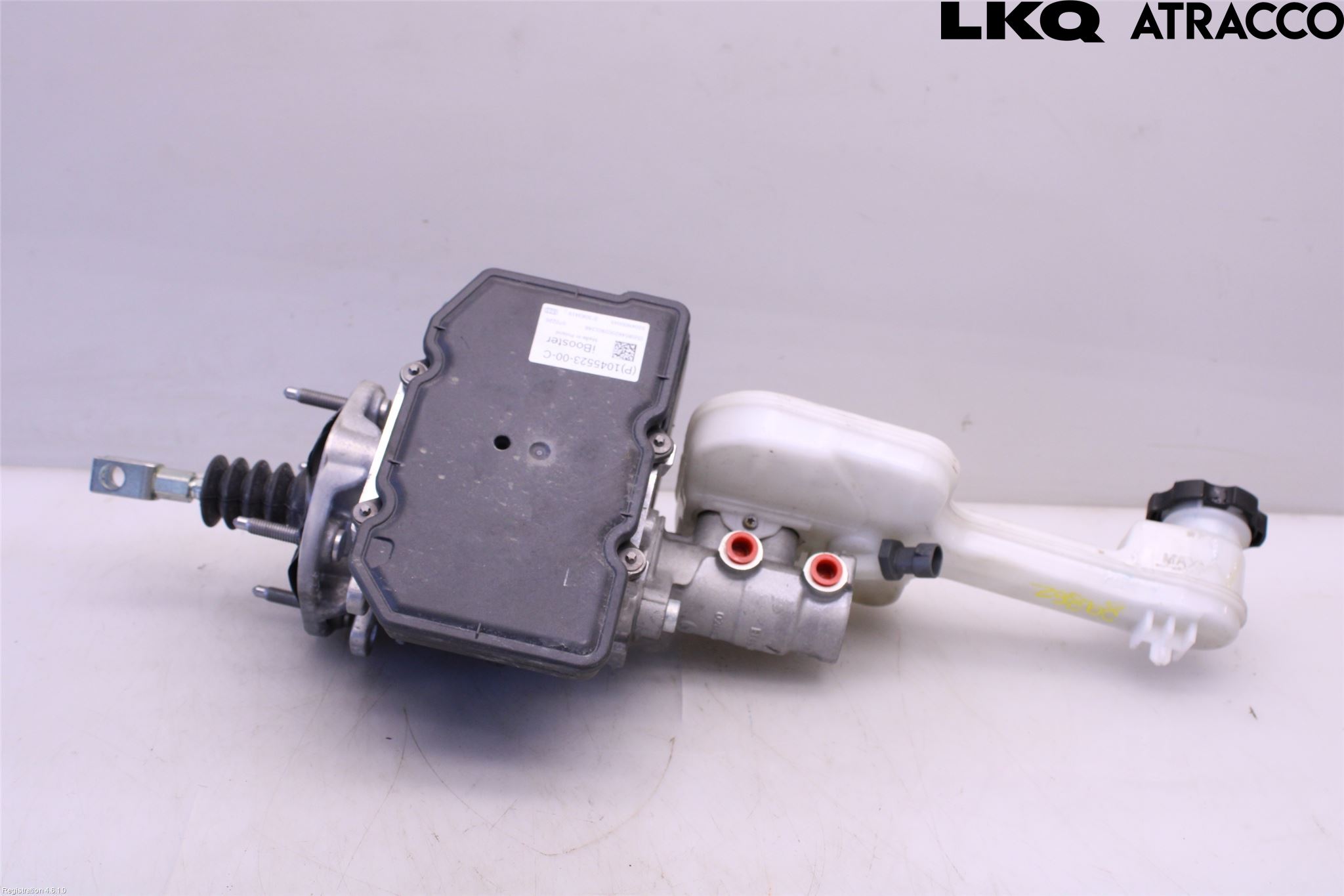 Tesla MODEL X 16- Broms Huvudcylinder