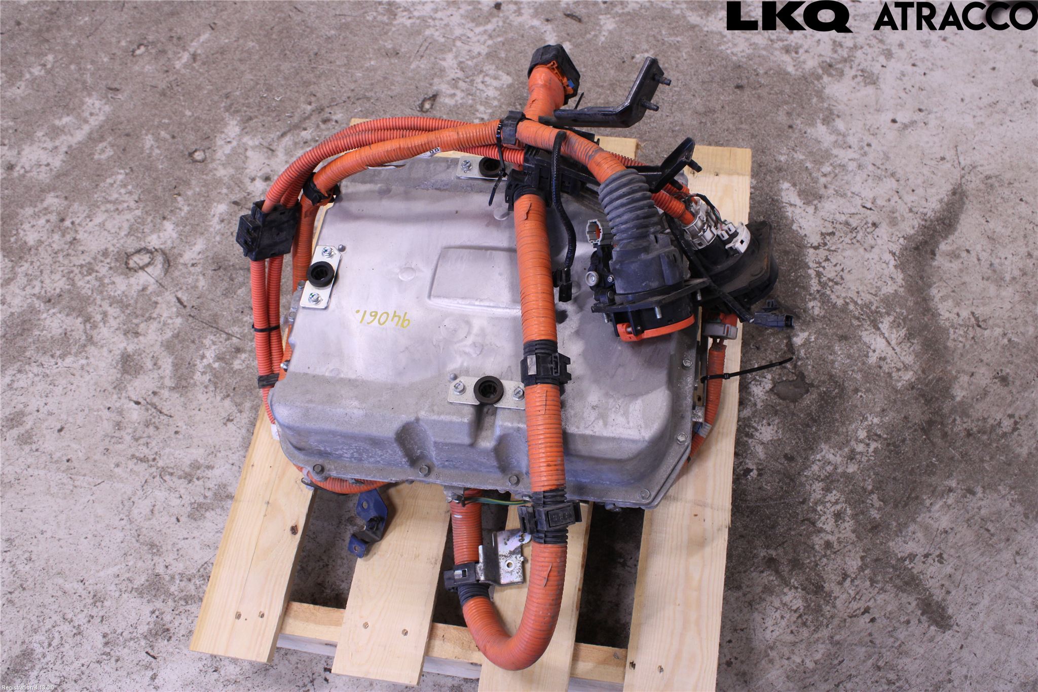 Nissan LEAF 18- Inverter 12 -> 220 V