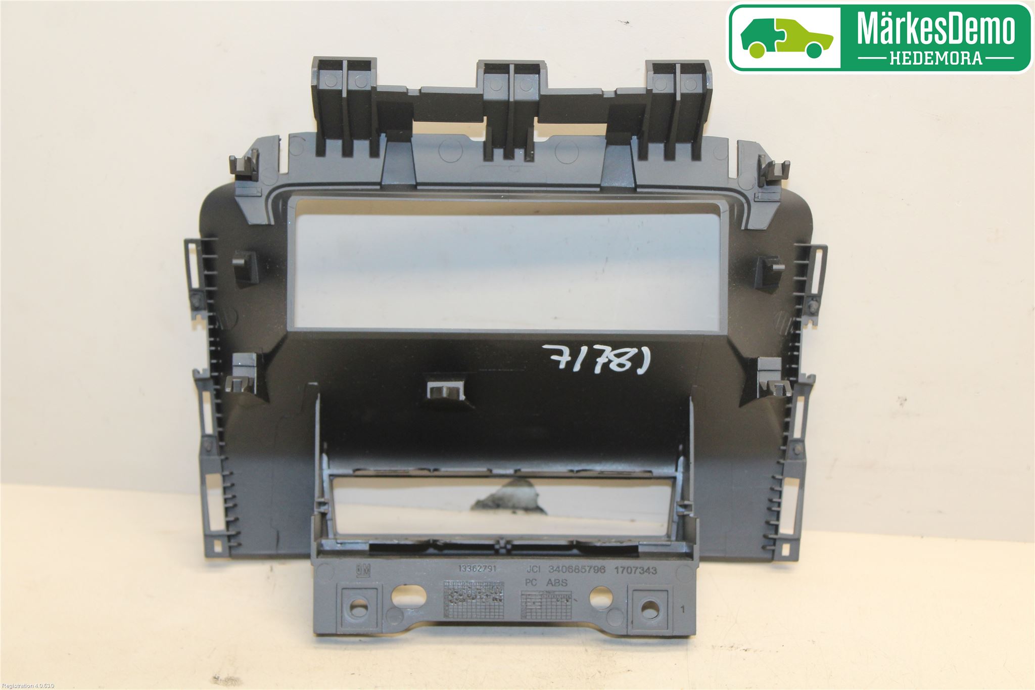 Opel ASTRA J 10-15 Instrumentsarg