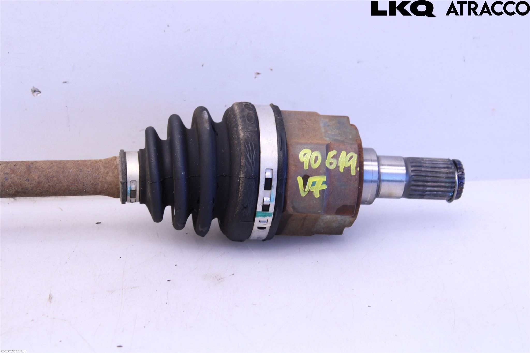 Hyundai i20 PB 09-14 Drivaxel Fram Vänster