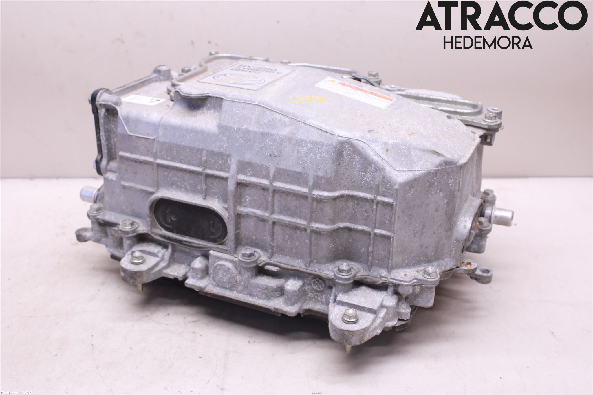 Toyota YARIS XP130 12-14 Hybridconverter