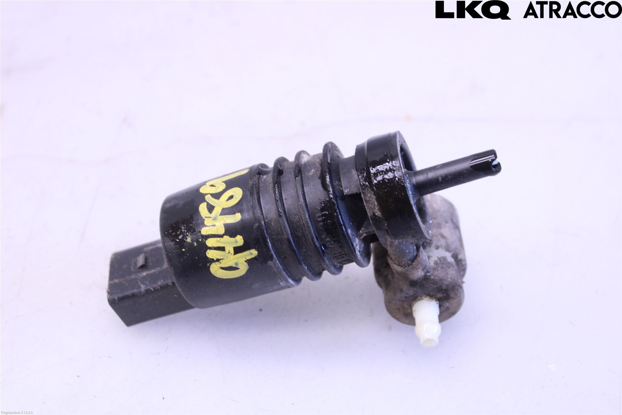 Volkswagen VW CADDY      04-10 Spolarpump Vindruta