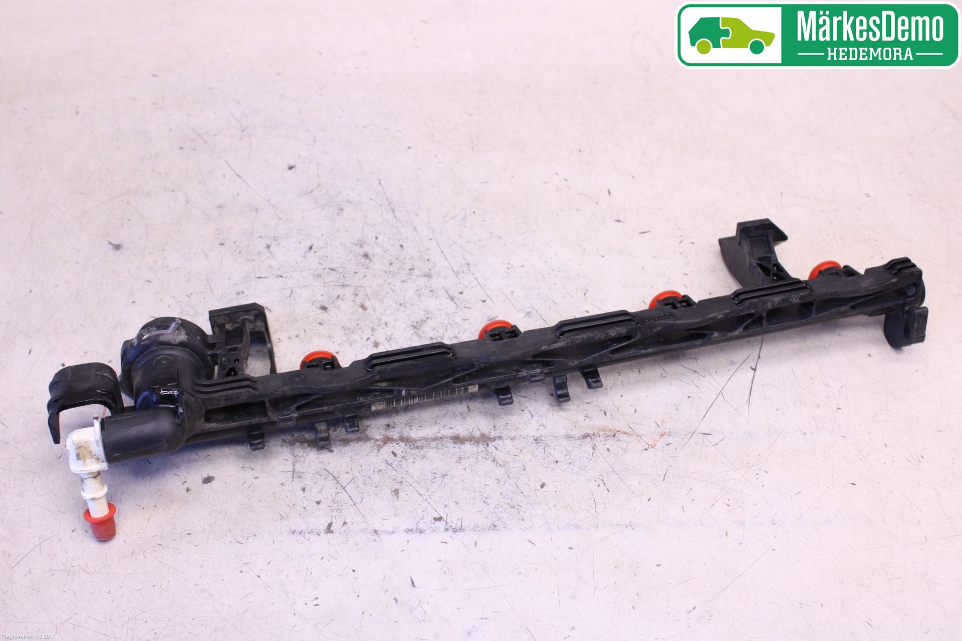 Ford FIESTA 13-17 Injspridarrör