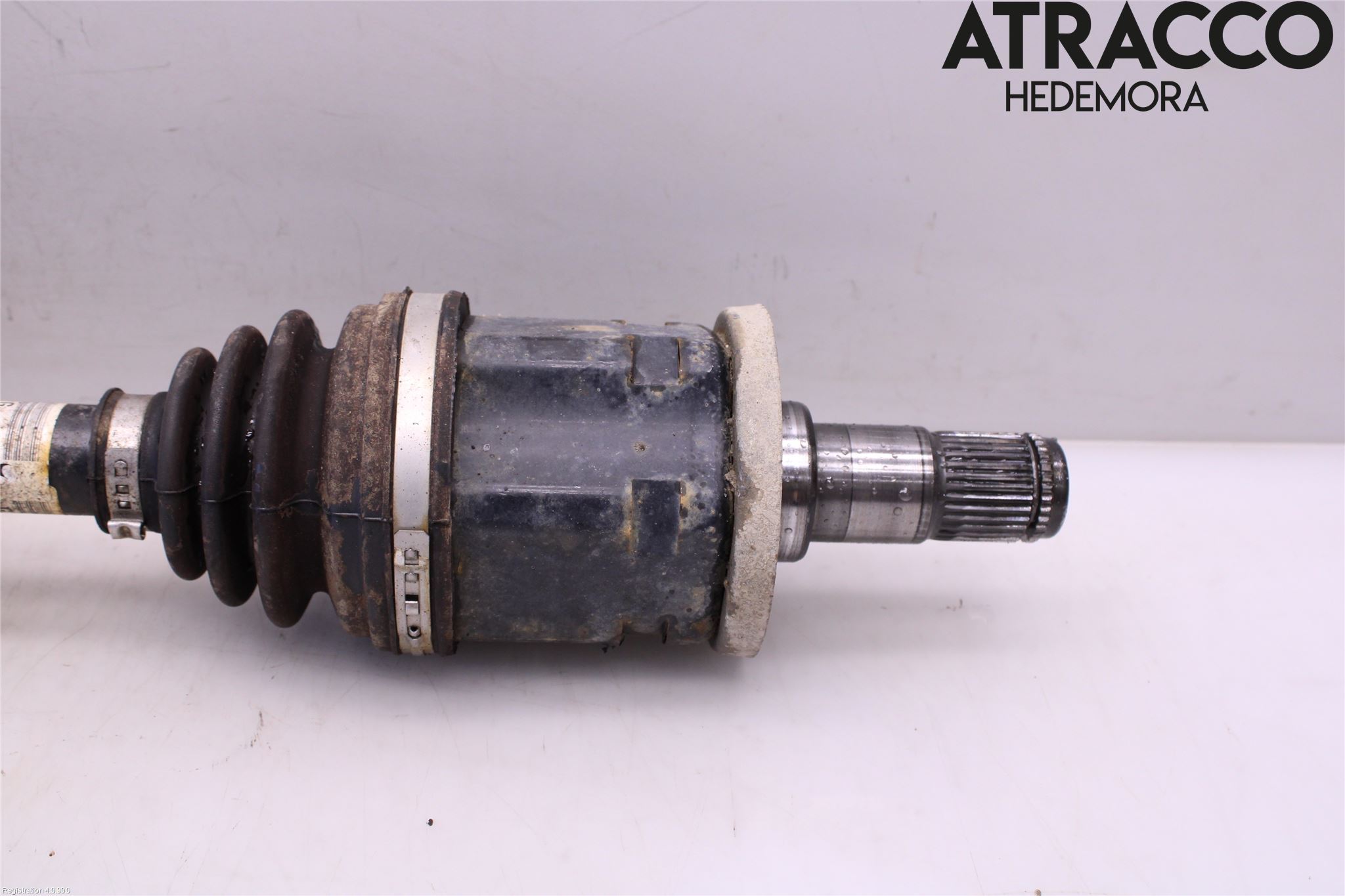Toyota HILUX 16- Drivaxel Fram Vänster